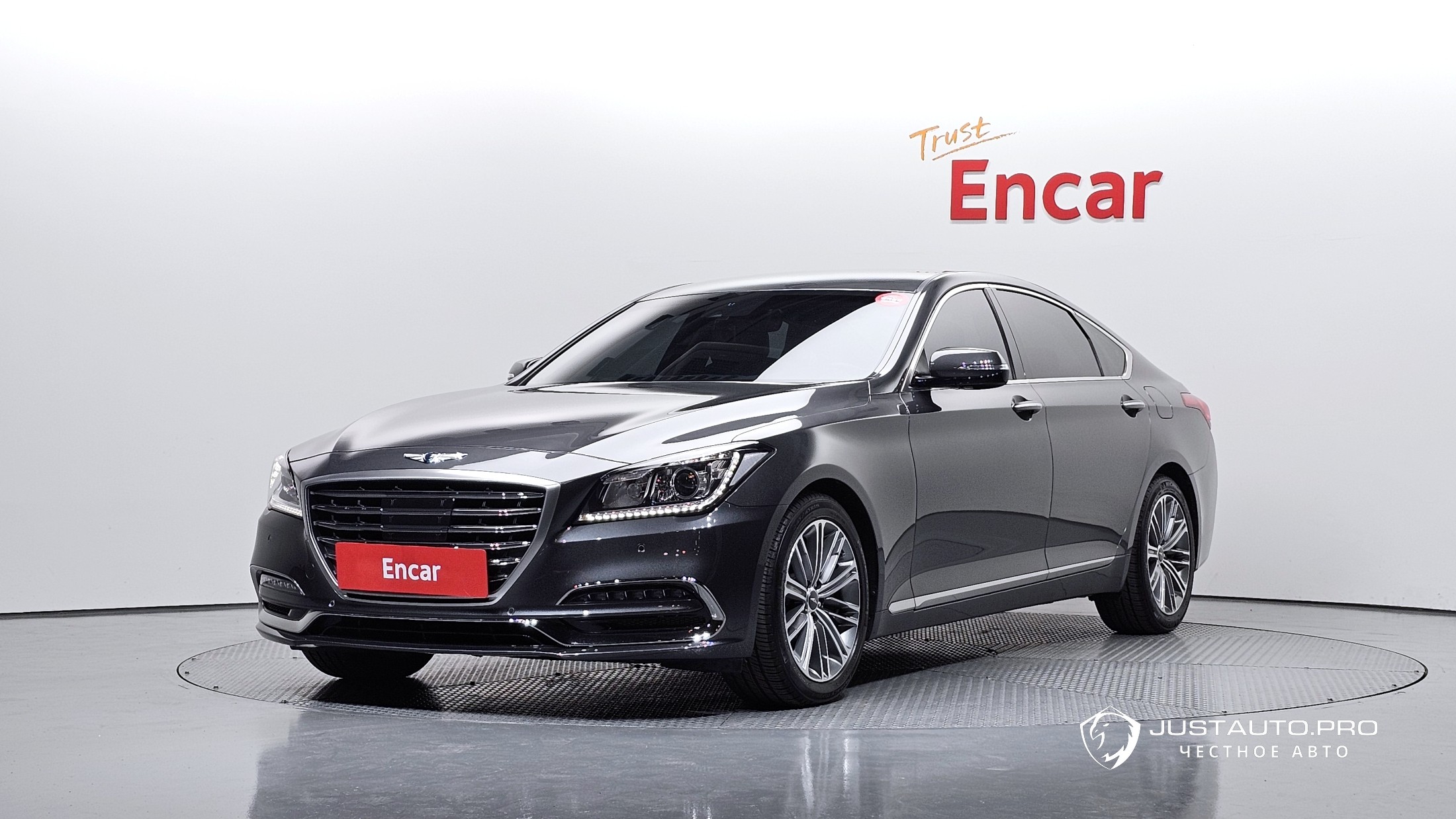 Автомобиль Genesis G80