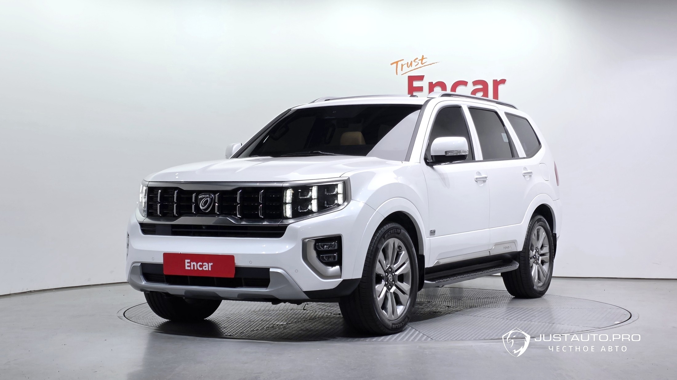 Автомобиль Kia Mohave