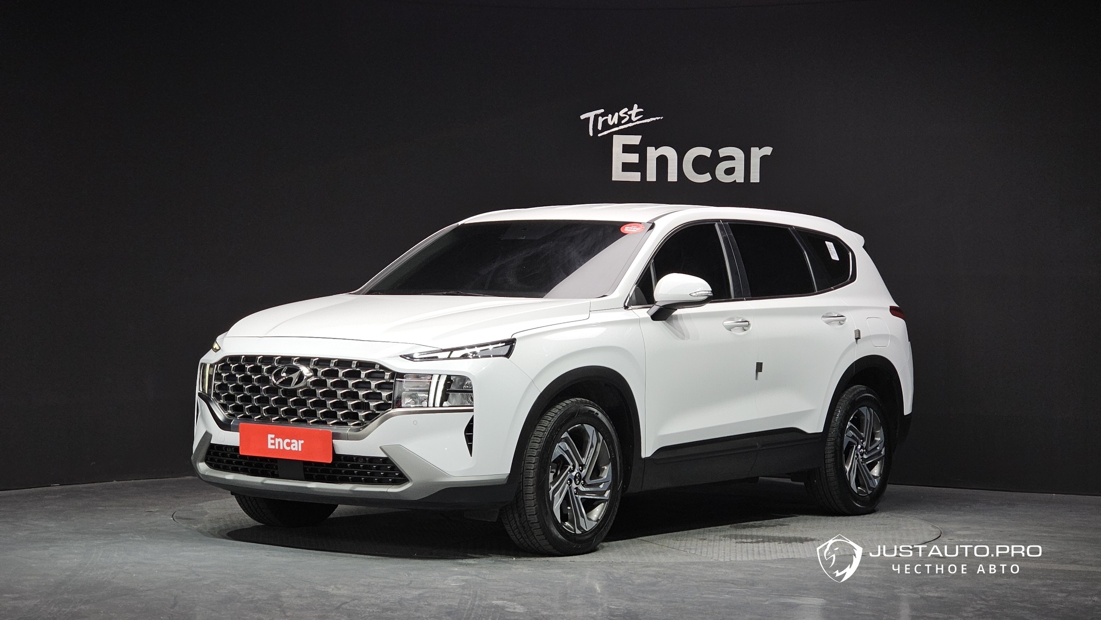 Автомобиль Hyundai Santafe