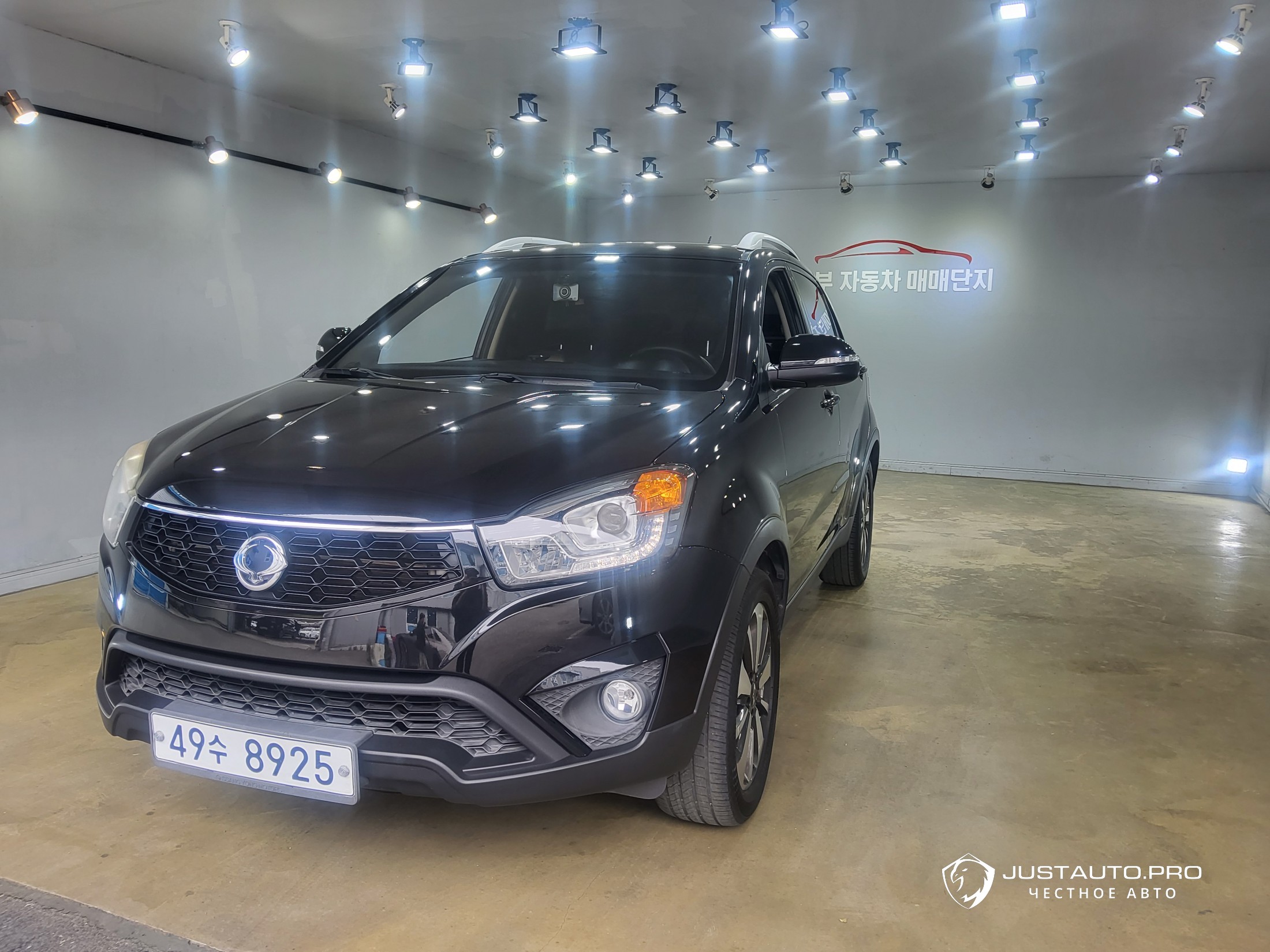 Автомобиль KG_Mobility_Ssangyong KORANDO