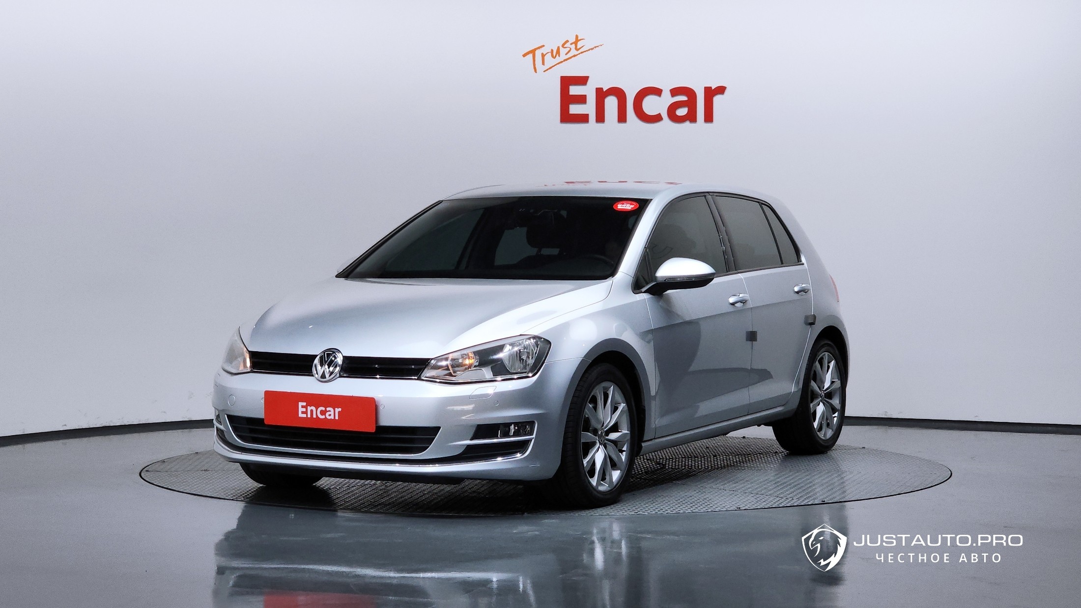 Автомобиль Volkswagen Golf