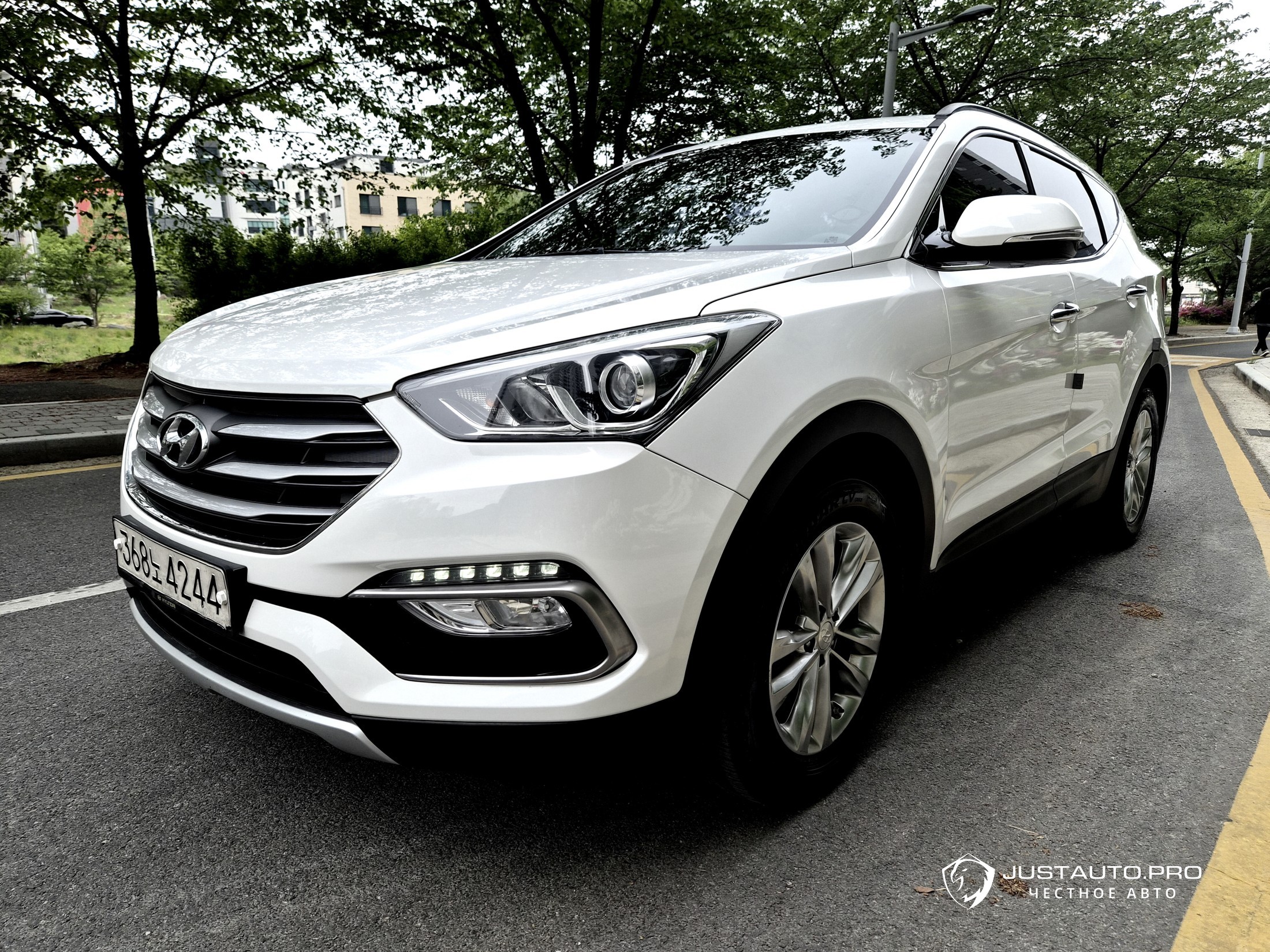 Автомобиль Hyundai Santafe