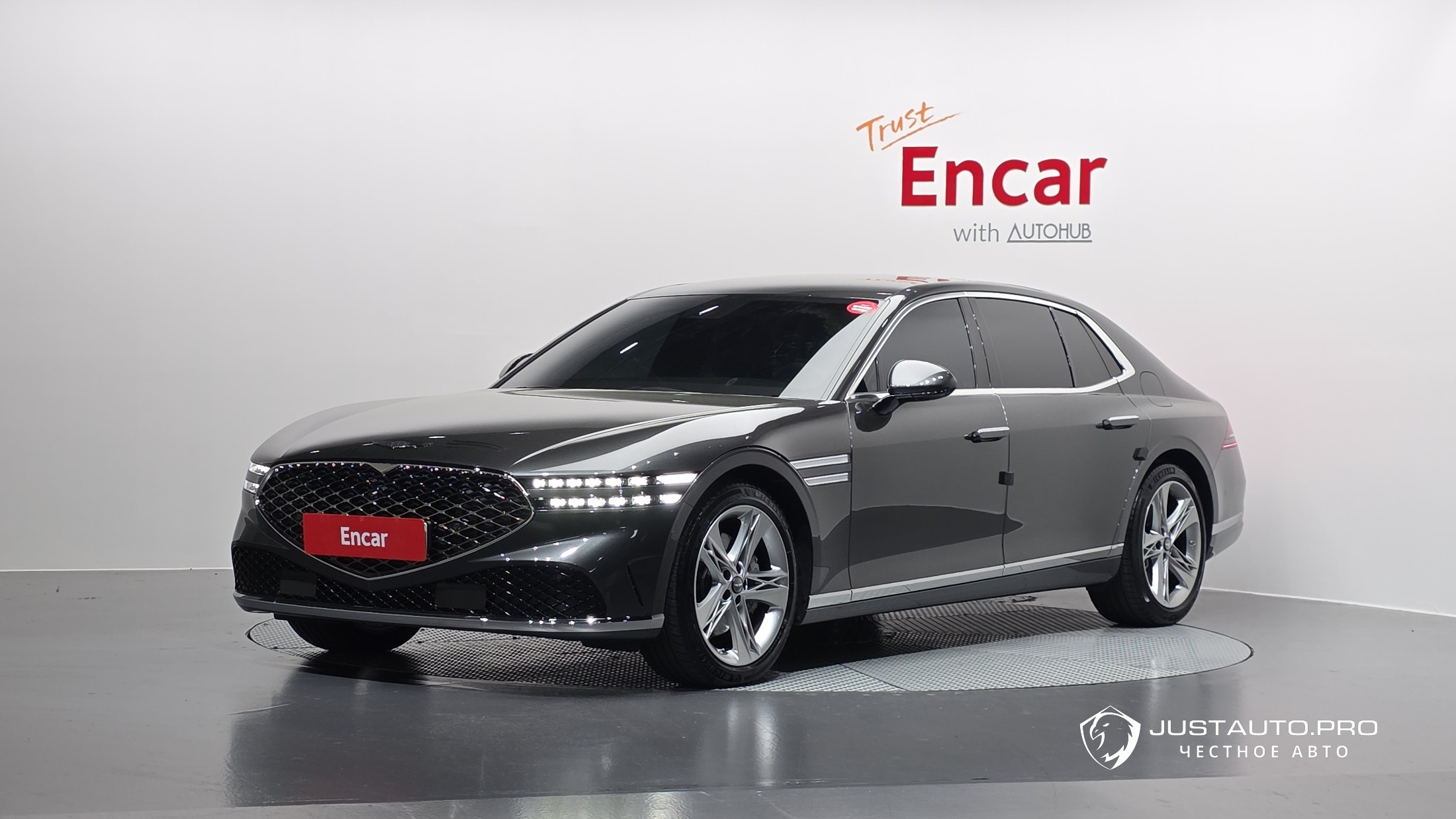 Автомобиль Genesis G90