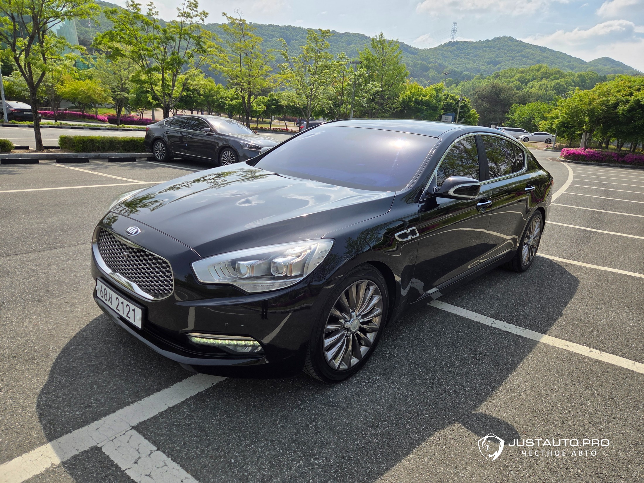 Автомобиль Kia K9