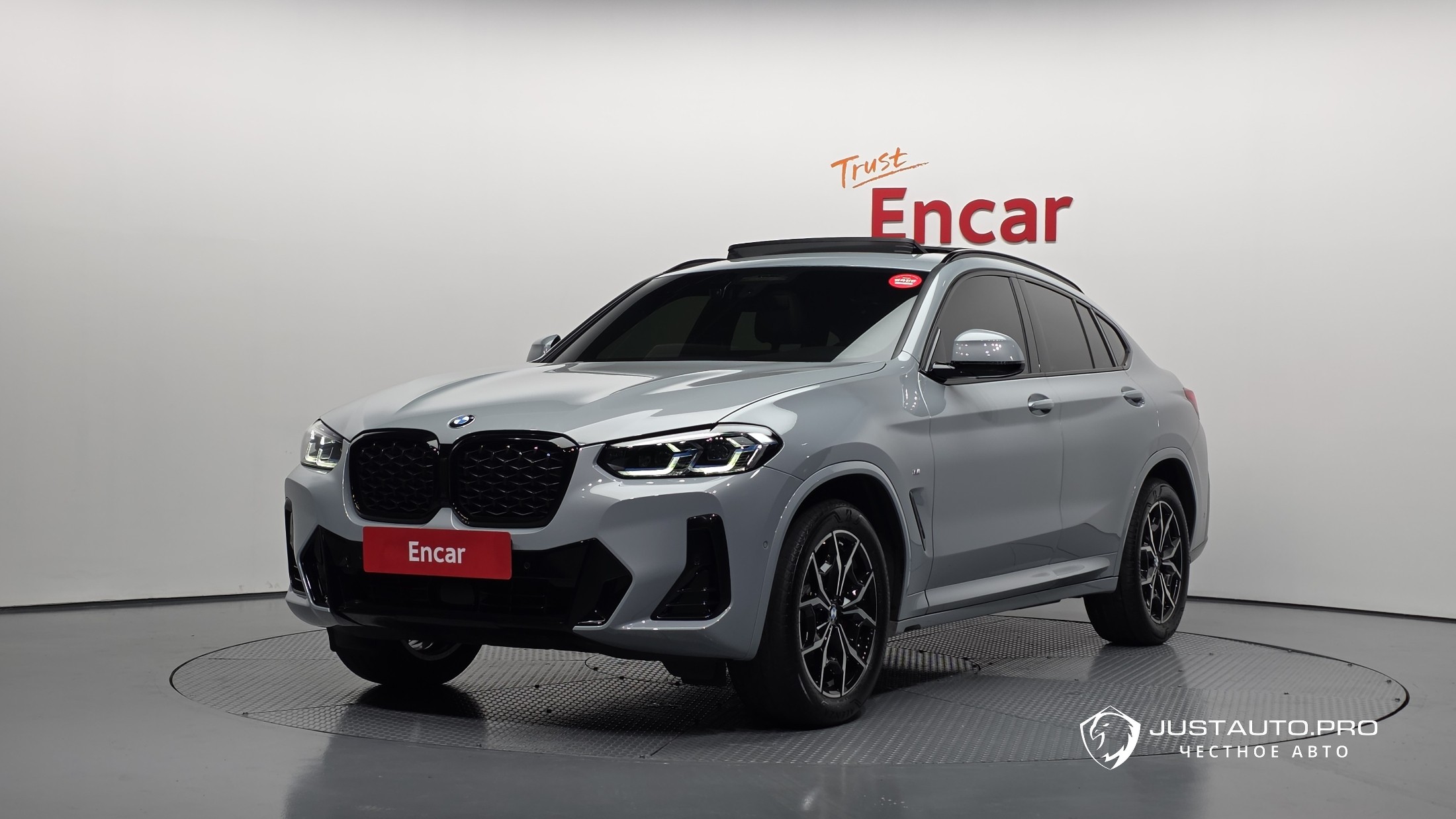 Автомобиль BMW X4