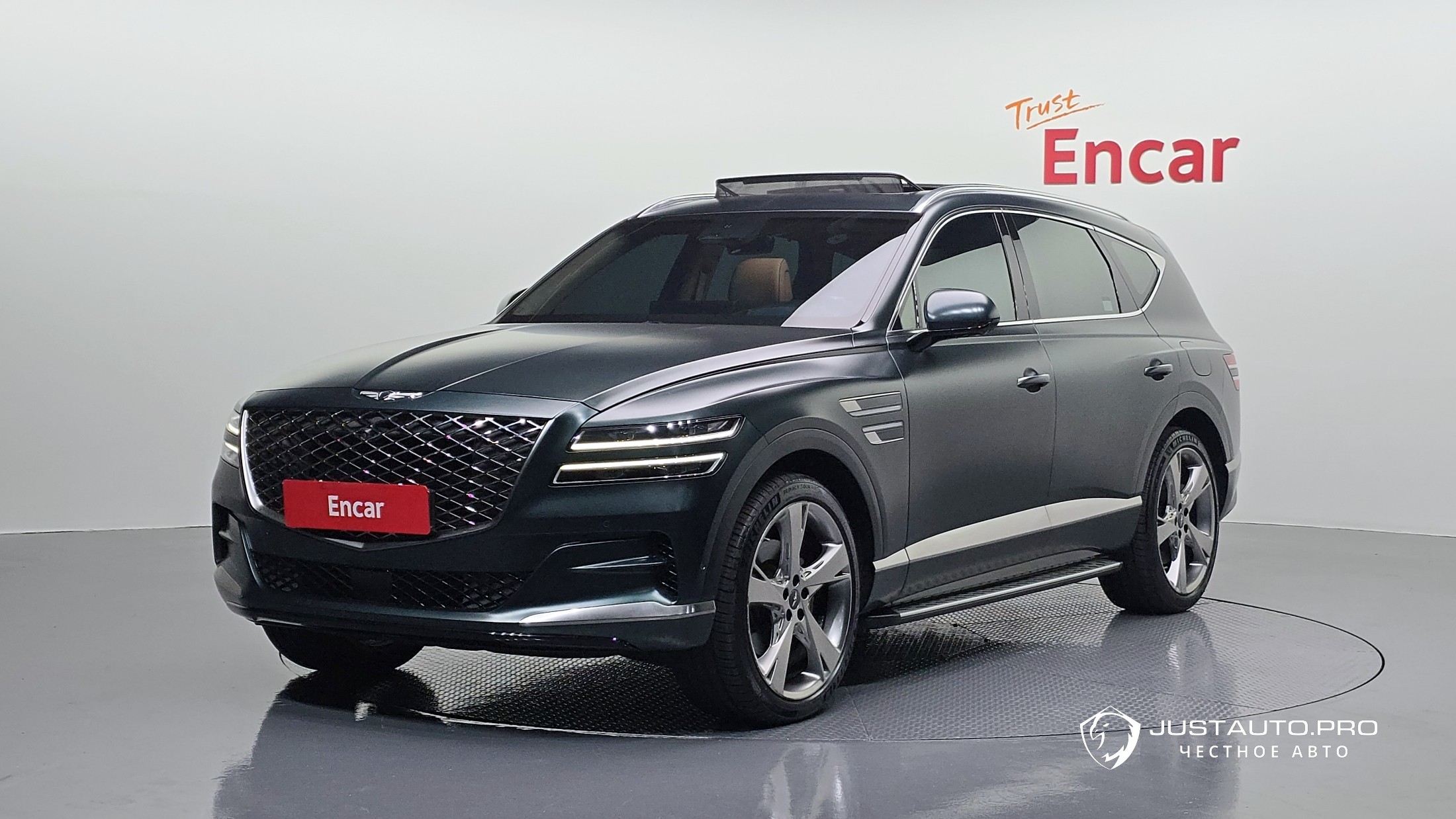 Автомобиль Genesis GV80