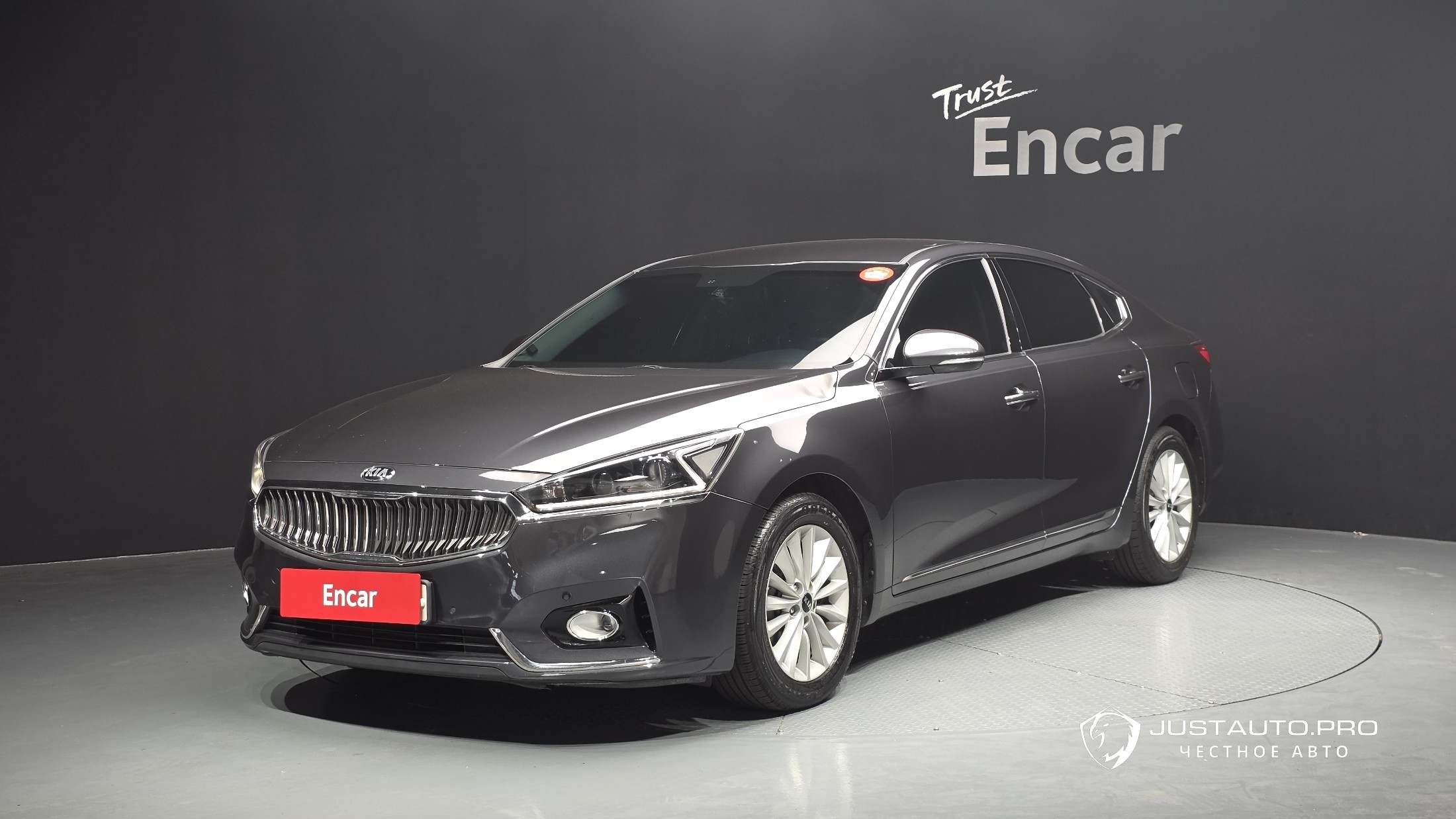 Автомобиль Kia K7