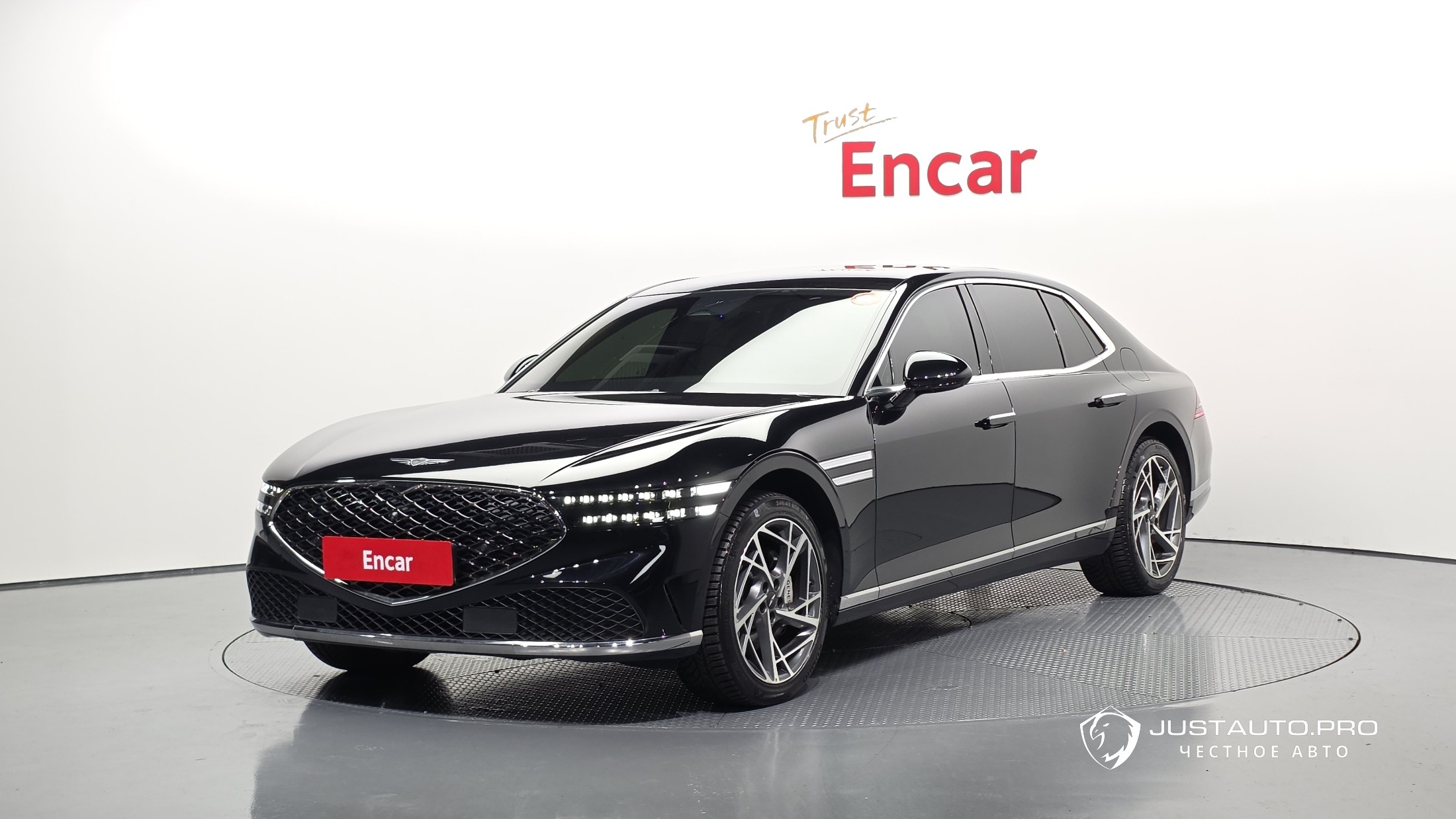 Автомобиль Genesis G90