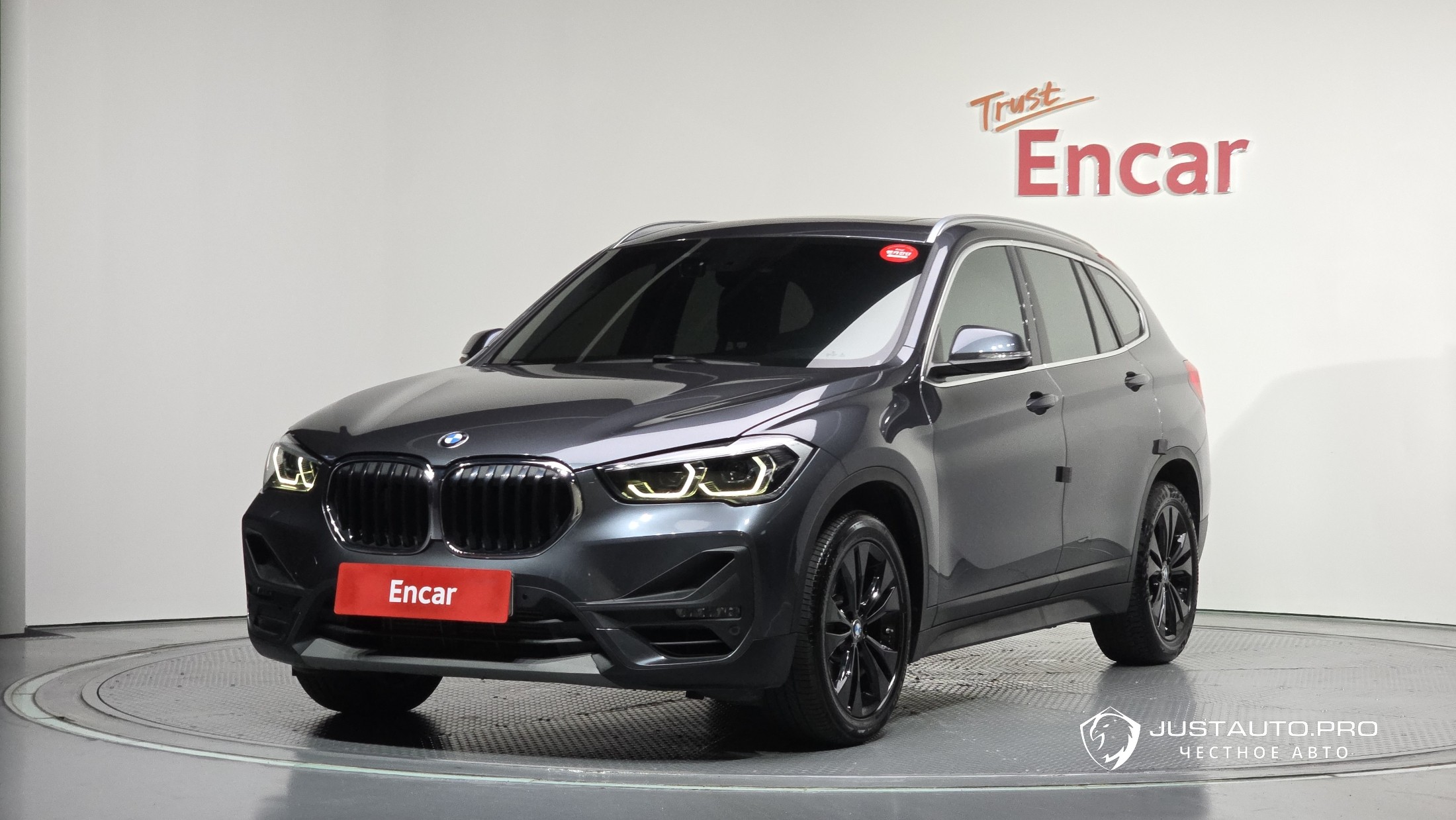 Автомобиль BMW X1
