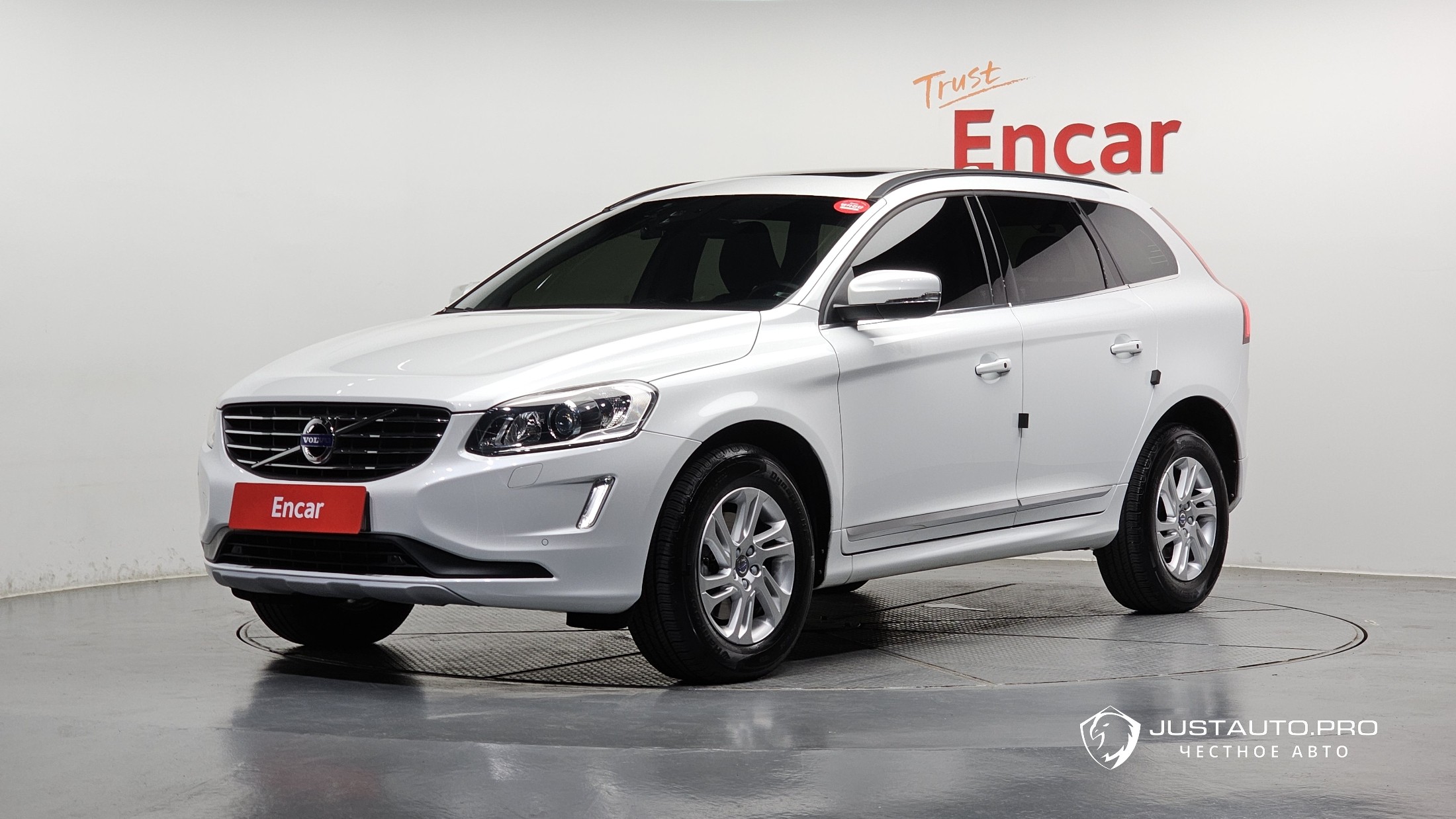 Автомобиль Volvo XC60