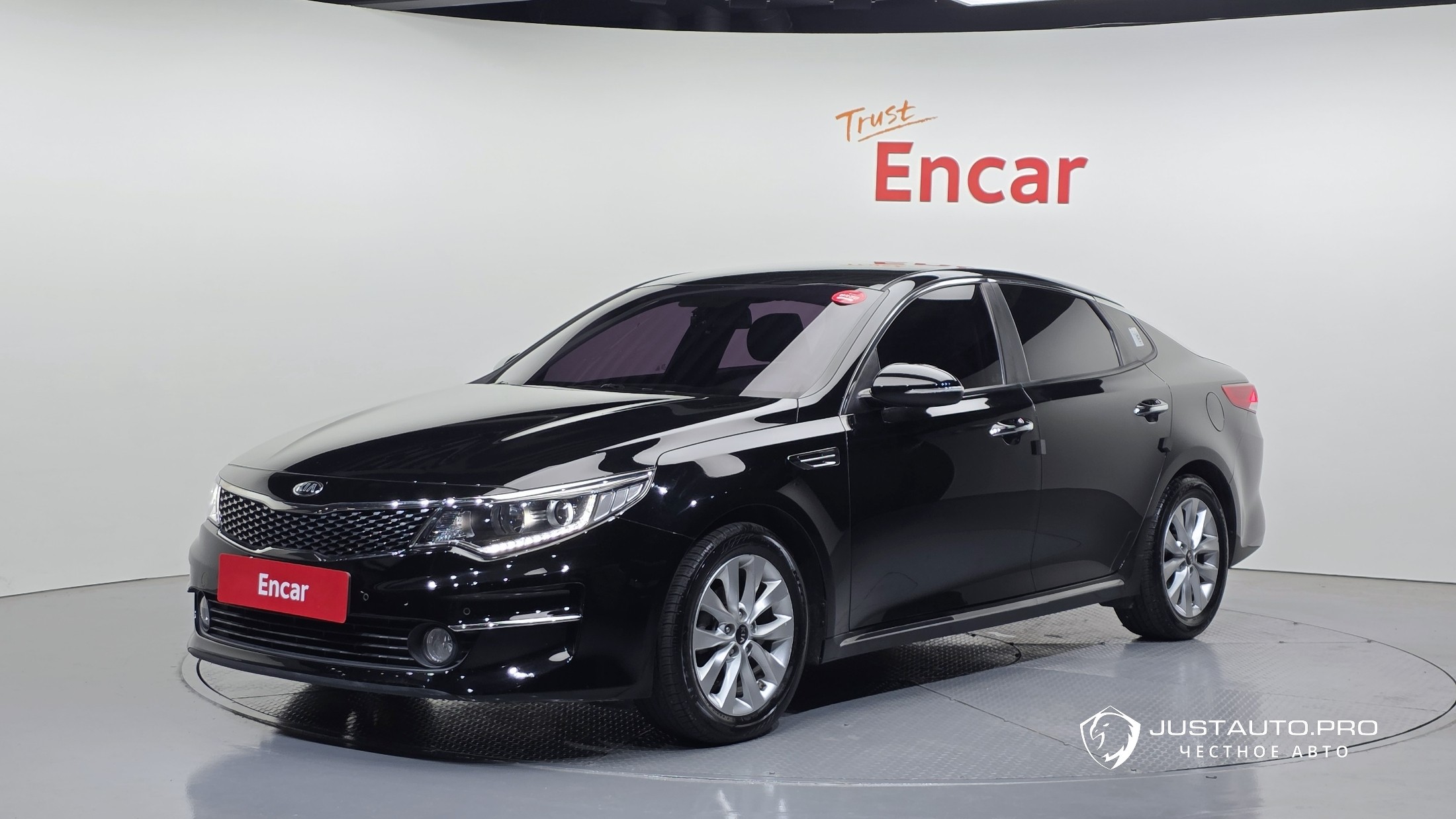 Автомобиль Kia K5