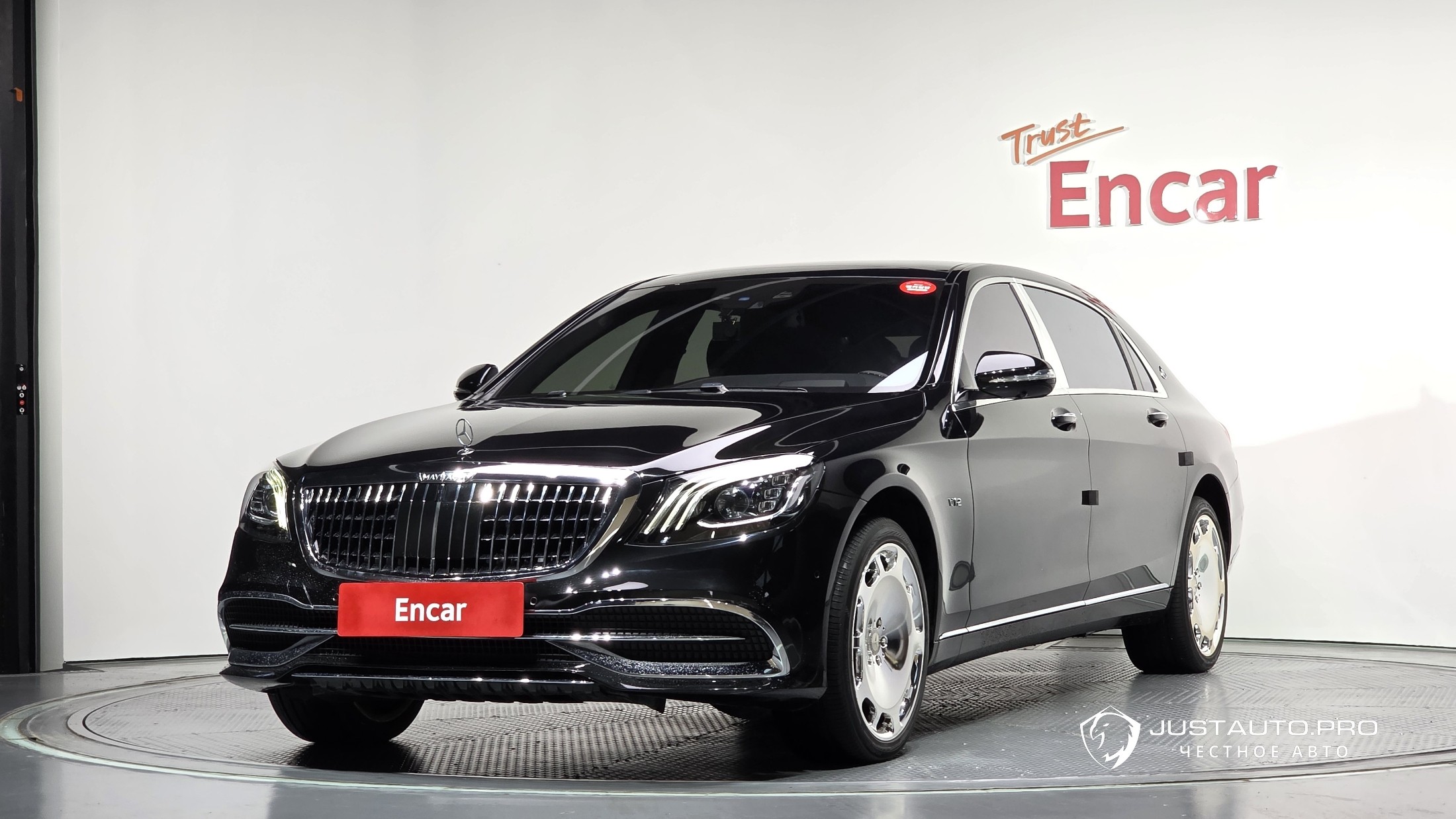 Автомобиль Mercedes-Benz S-Class