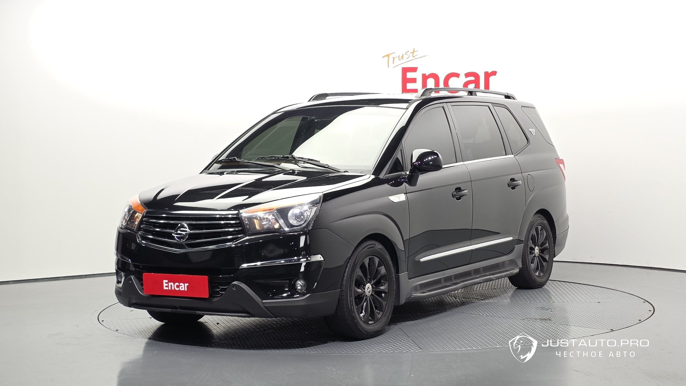 Автомобиль KG_Mobility_Ssangyong KORANDO