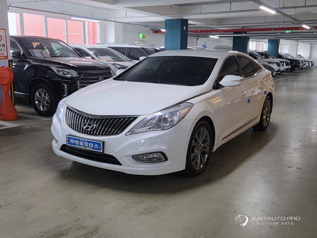 Автомобиль Hyundai Grandeur