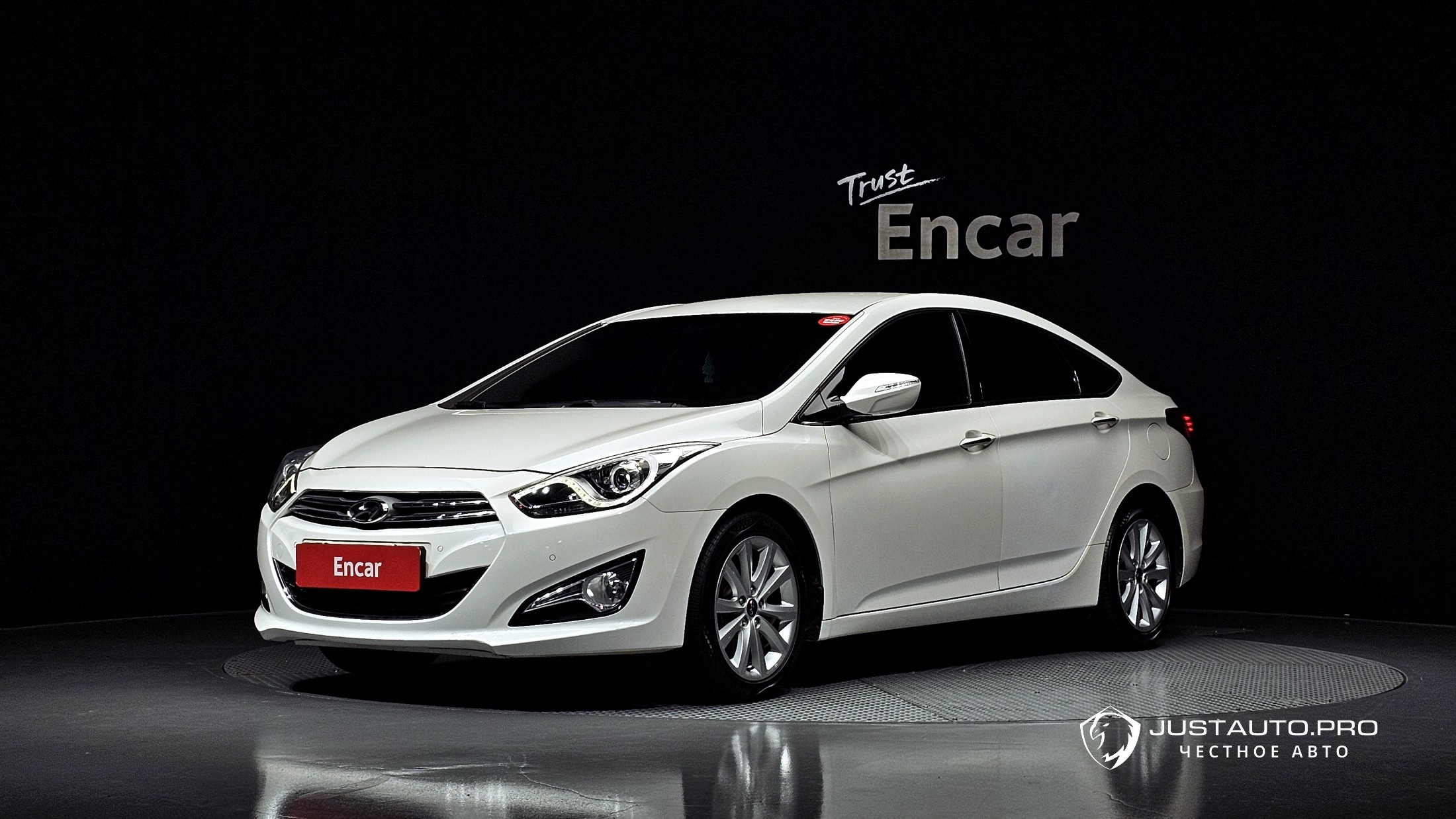 Автомобиль Hyundai i40