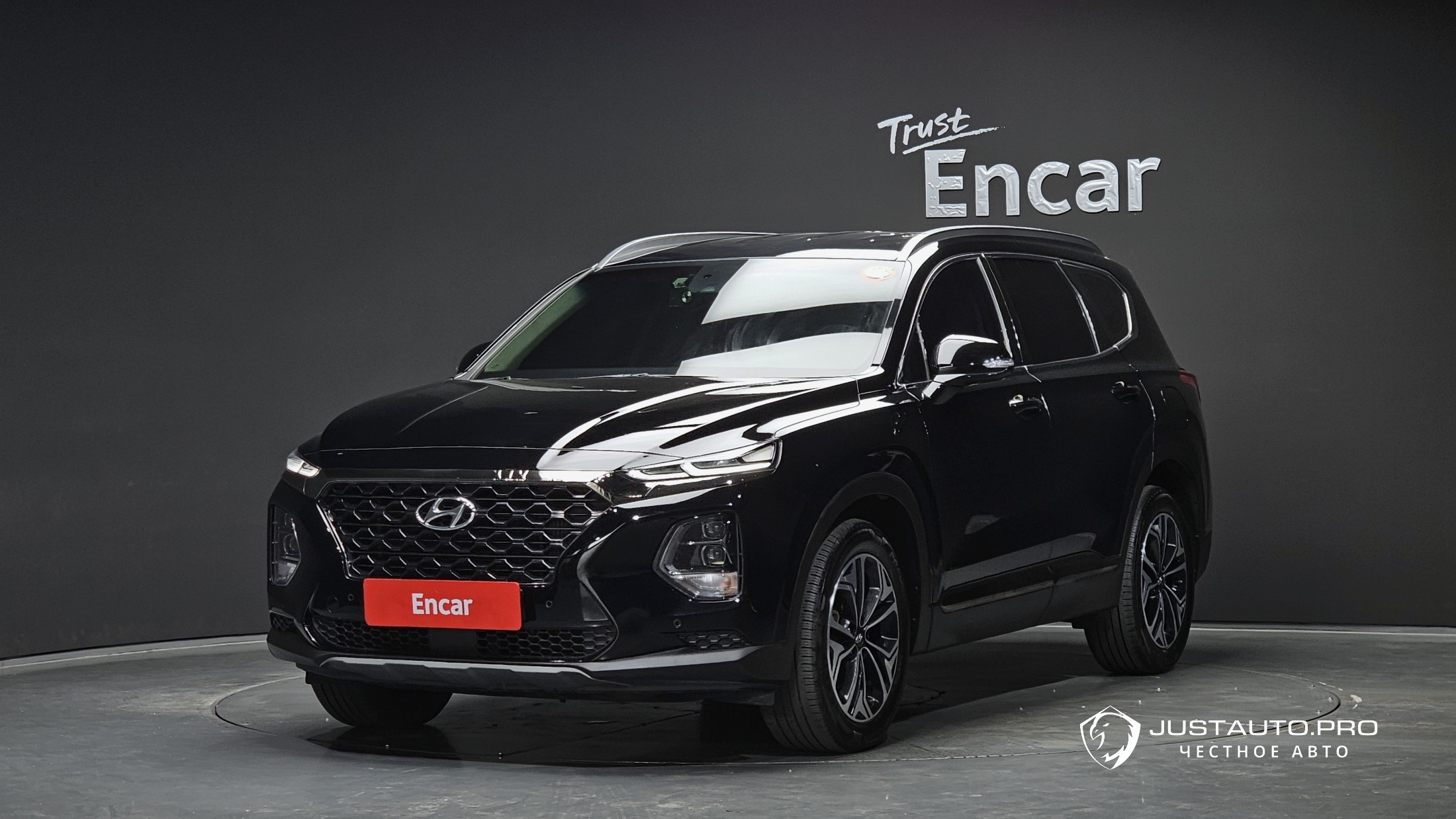 Автомобиль Hyundai Santafe
