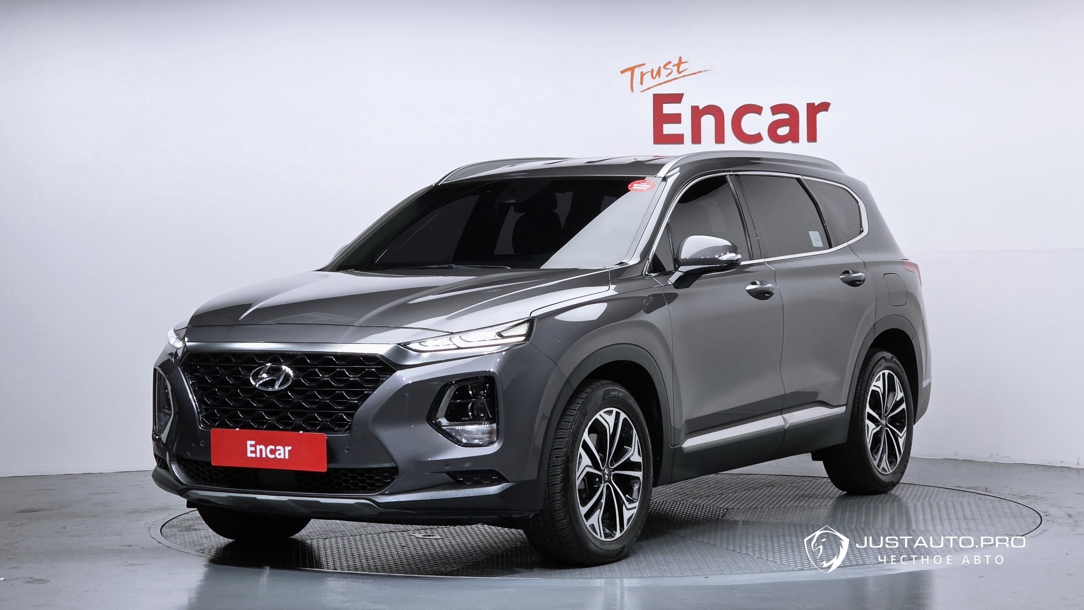 Автомобиль Hyundai Santafe