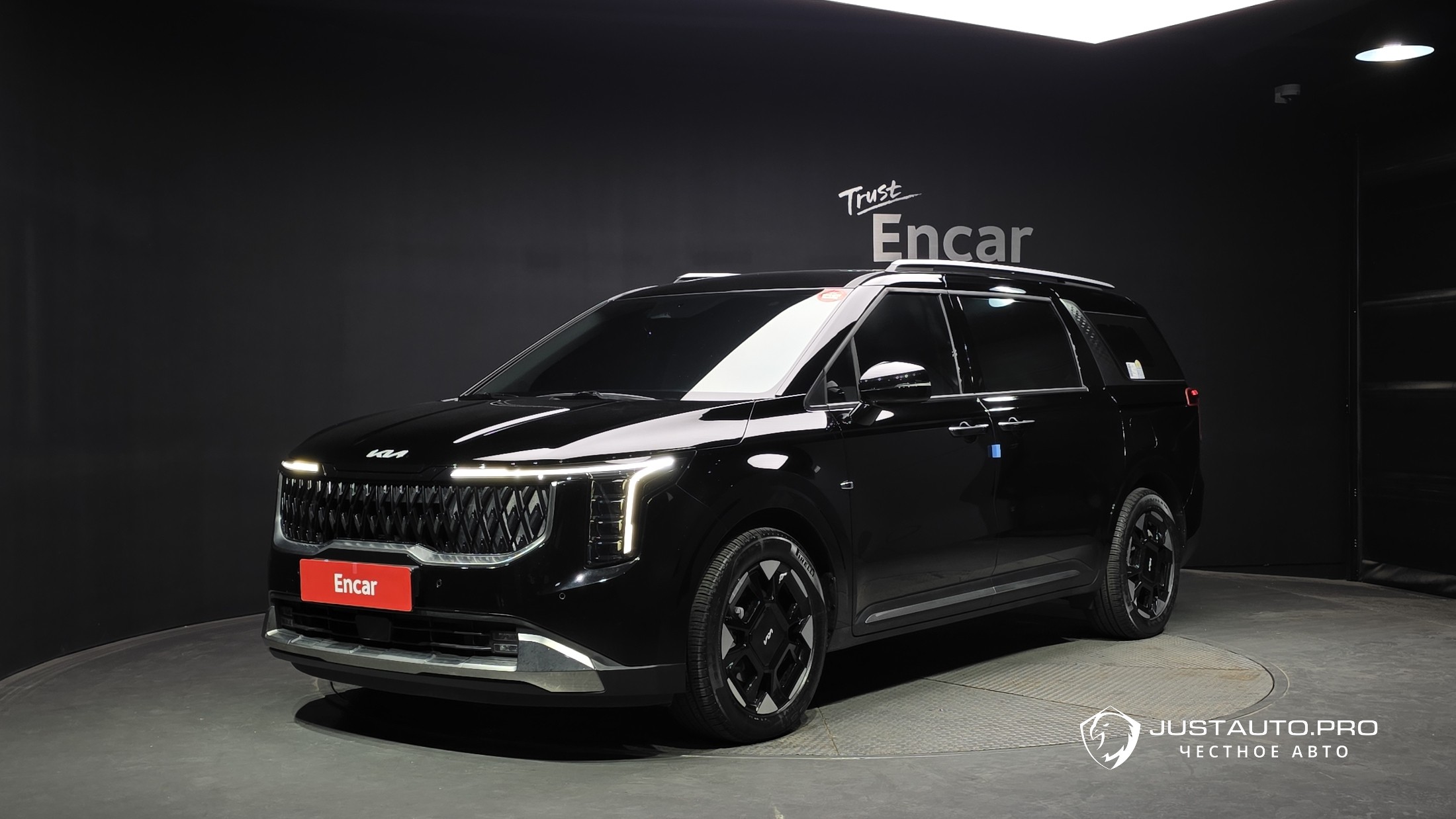 Автомобиль Kia Canival