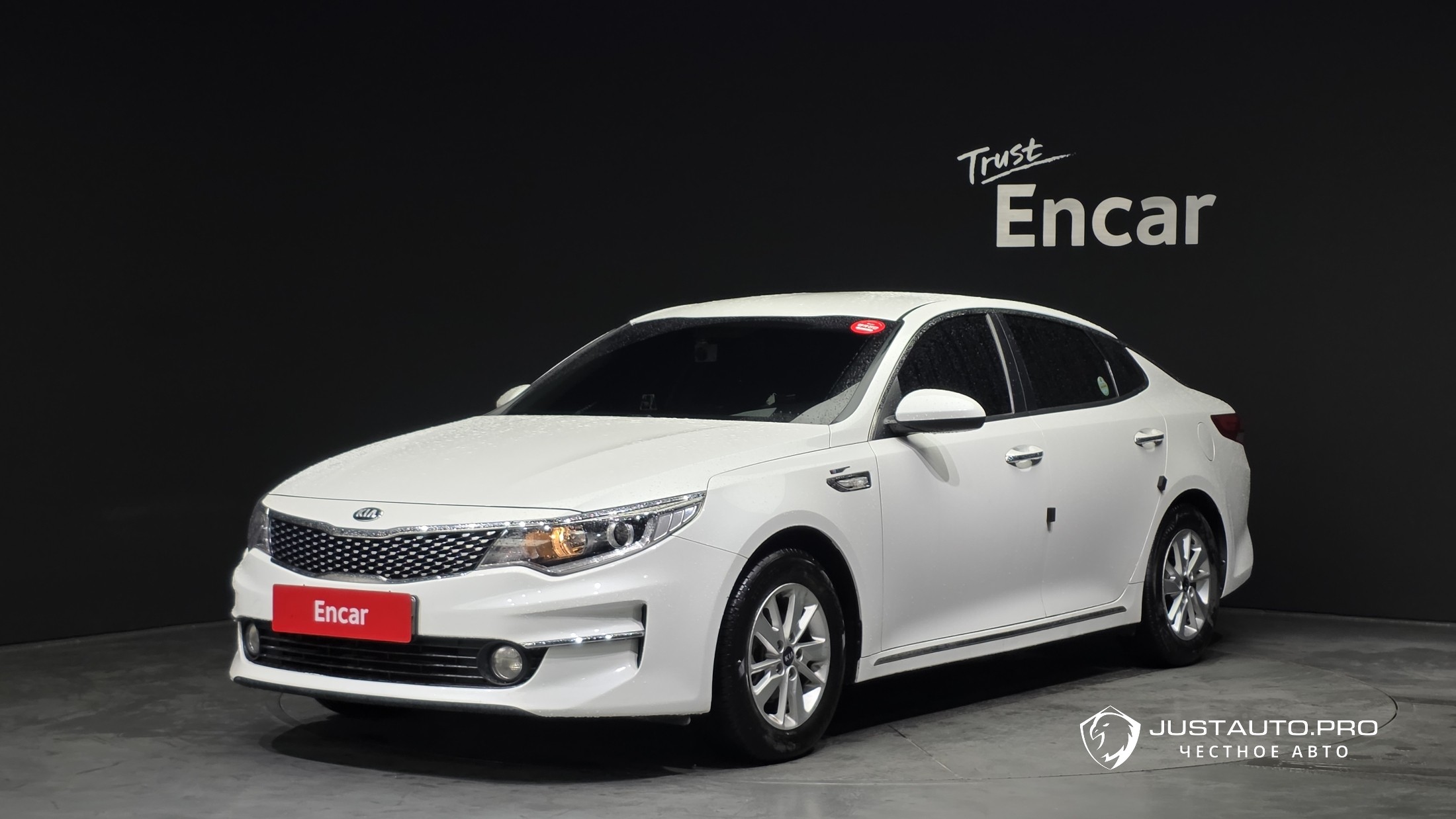 Автомобиль Kia K5