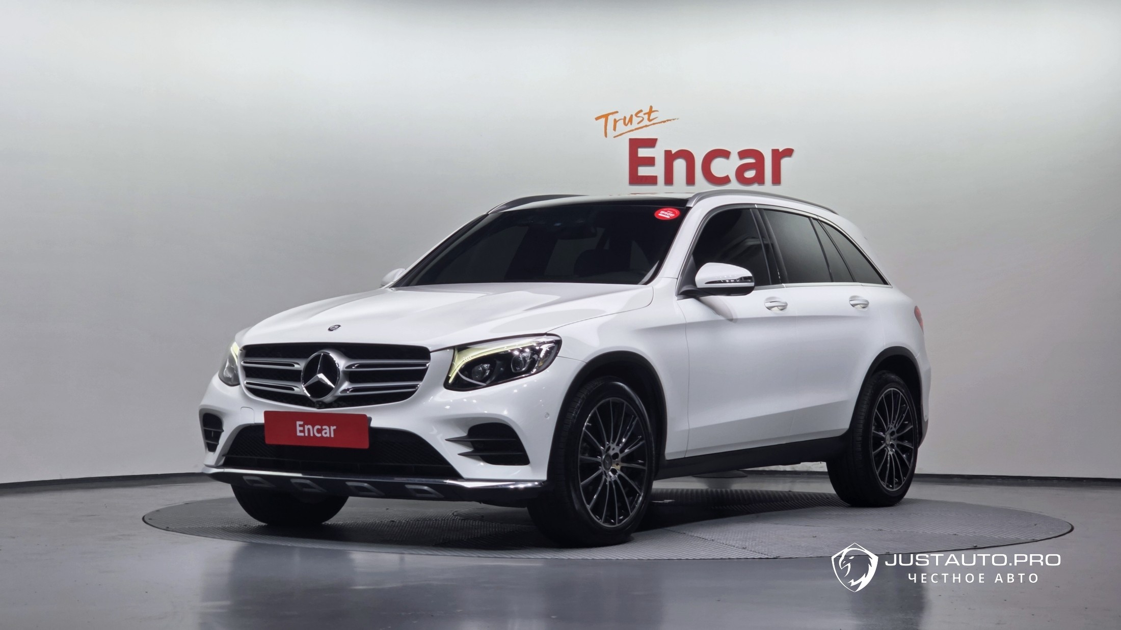 Автомобиль Mercedes-Benz GLC-Class