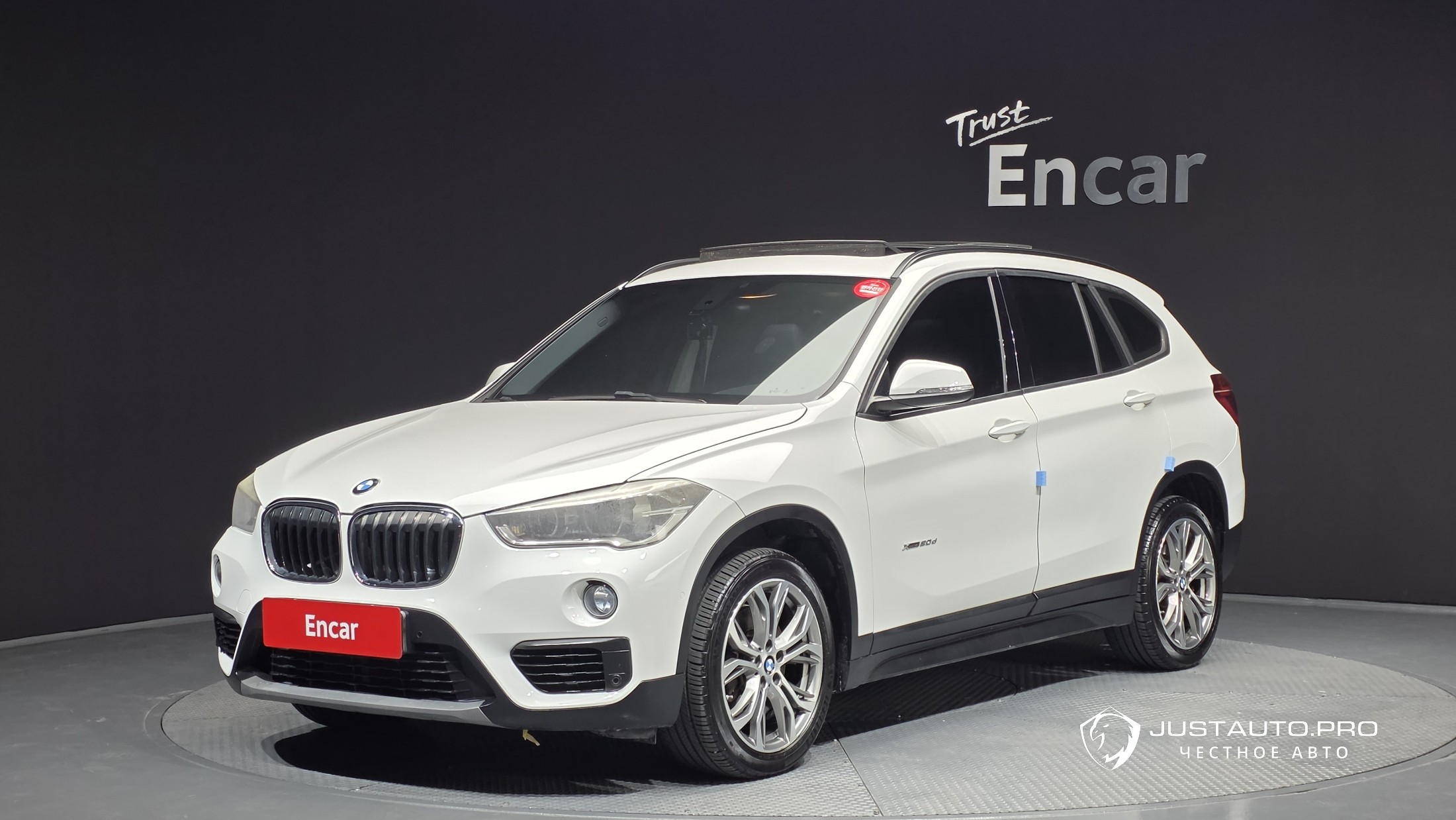 Автомобиль BMW X1