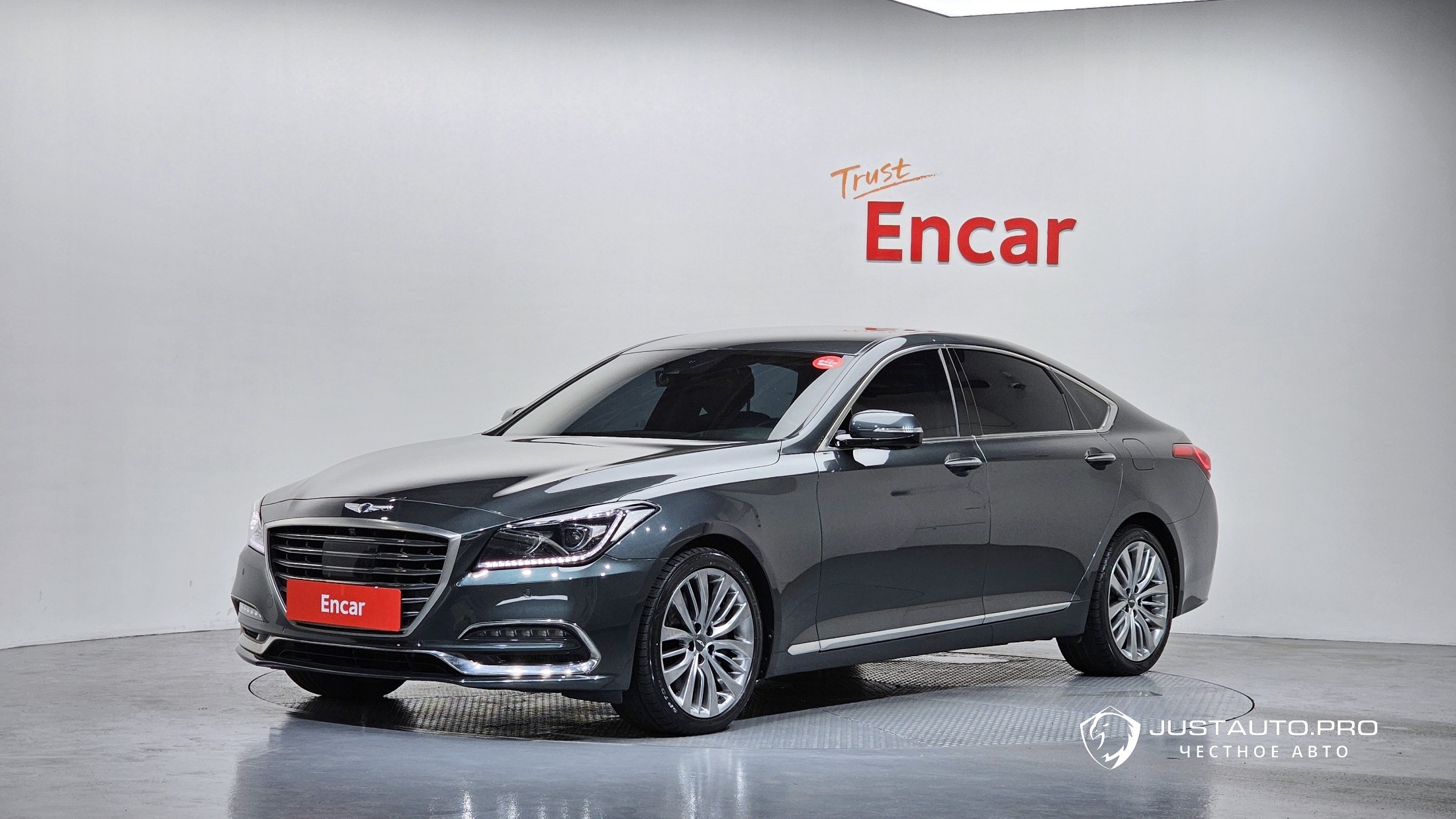 Автомобиль Genesis G80