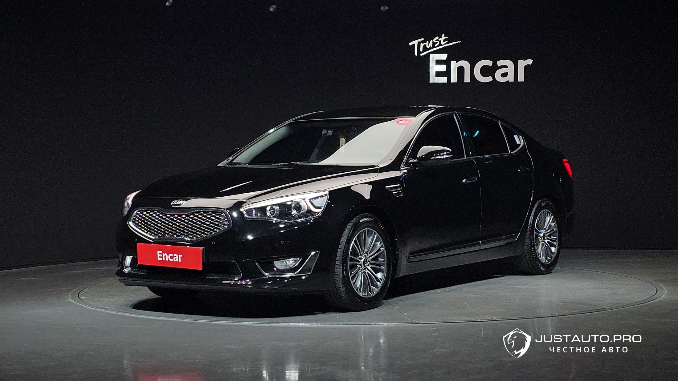 Автомобиль Kia K7