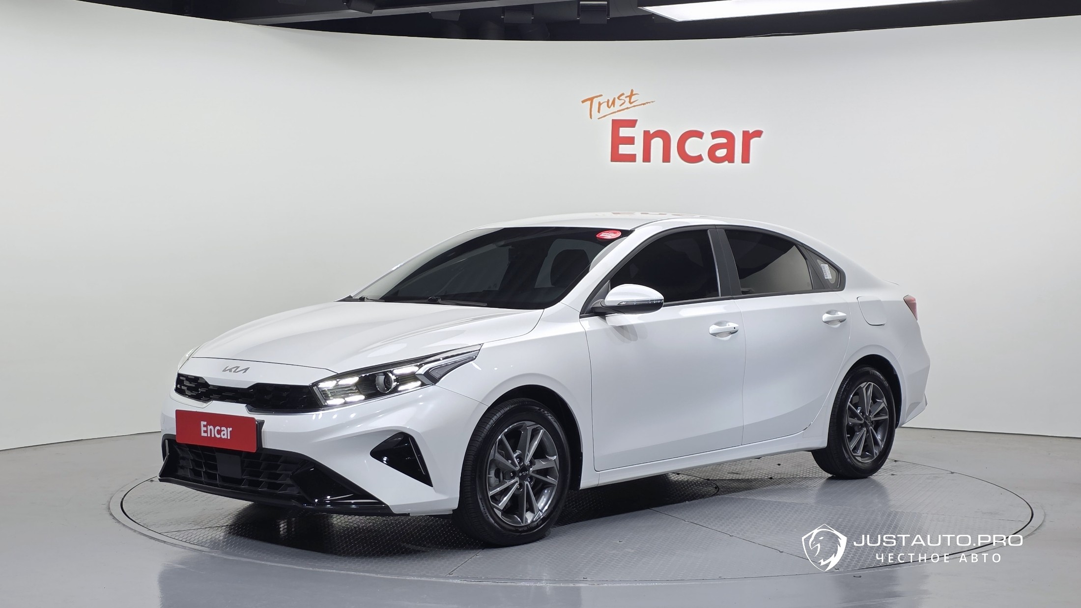Автомобиль Kia K3