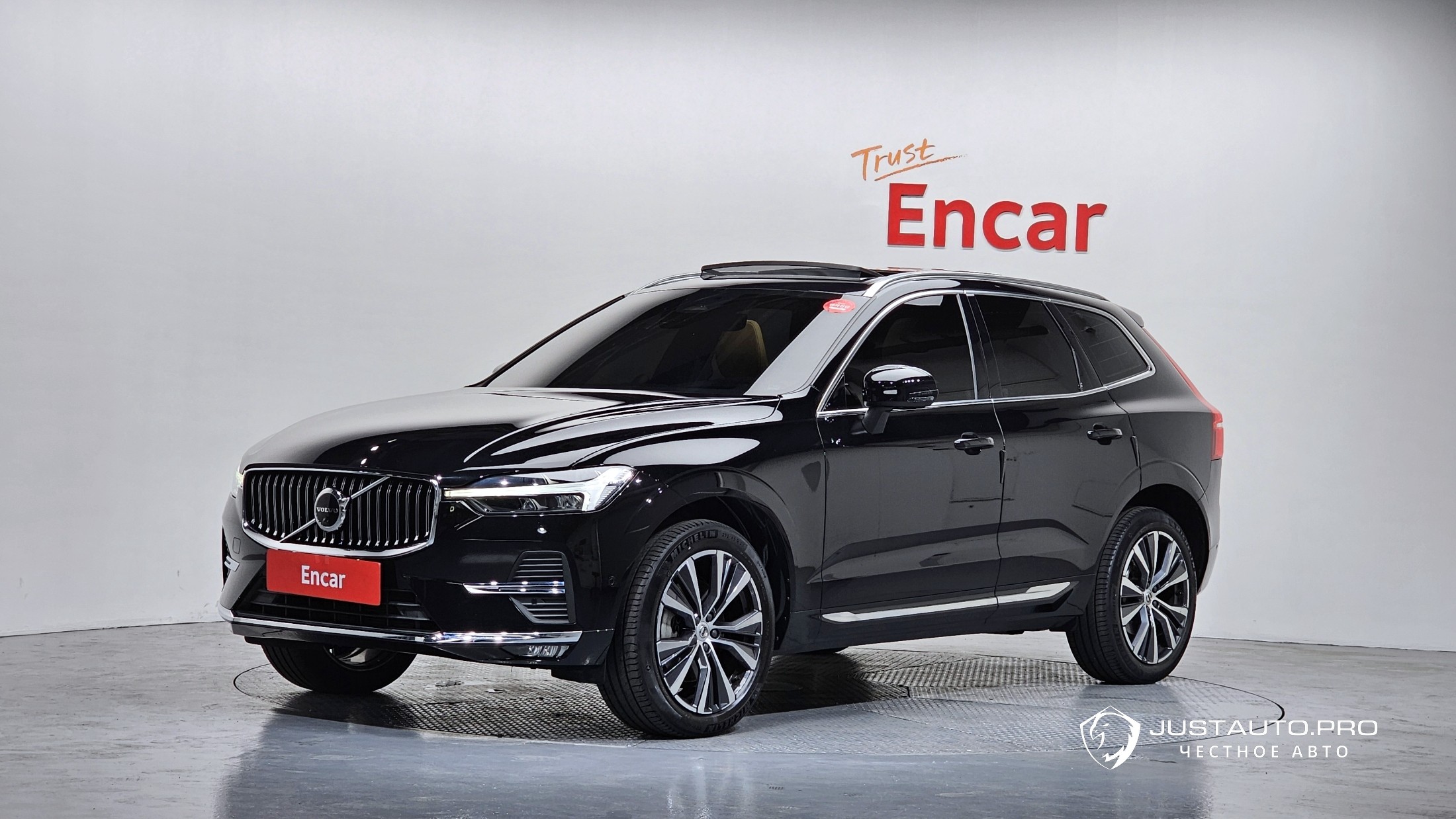 Автомобиль Volvo XC60