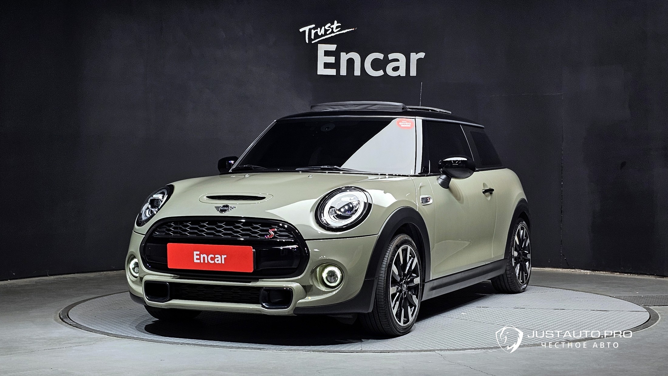 Автомобиль Mini Cooper