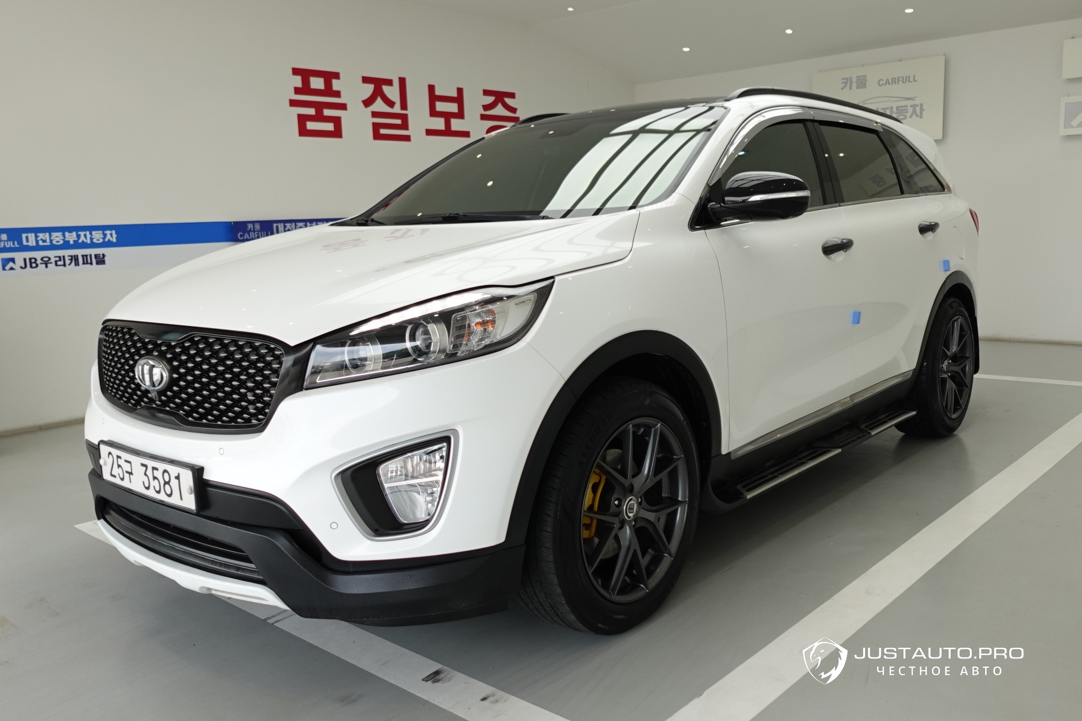 Автомобиль Kia Sorento