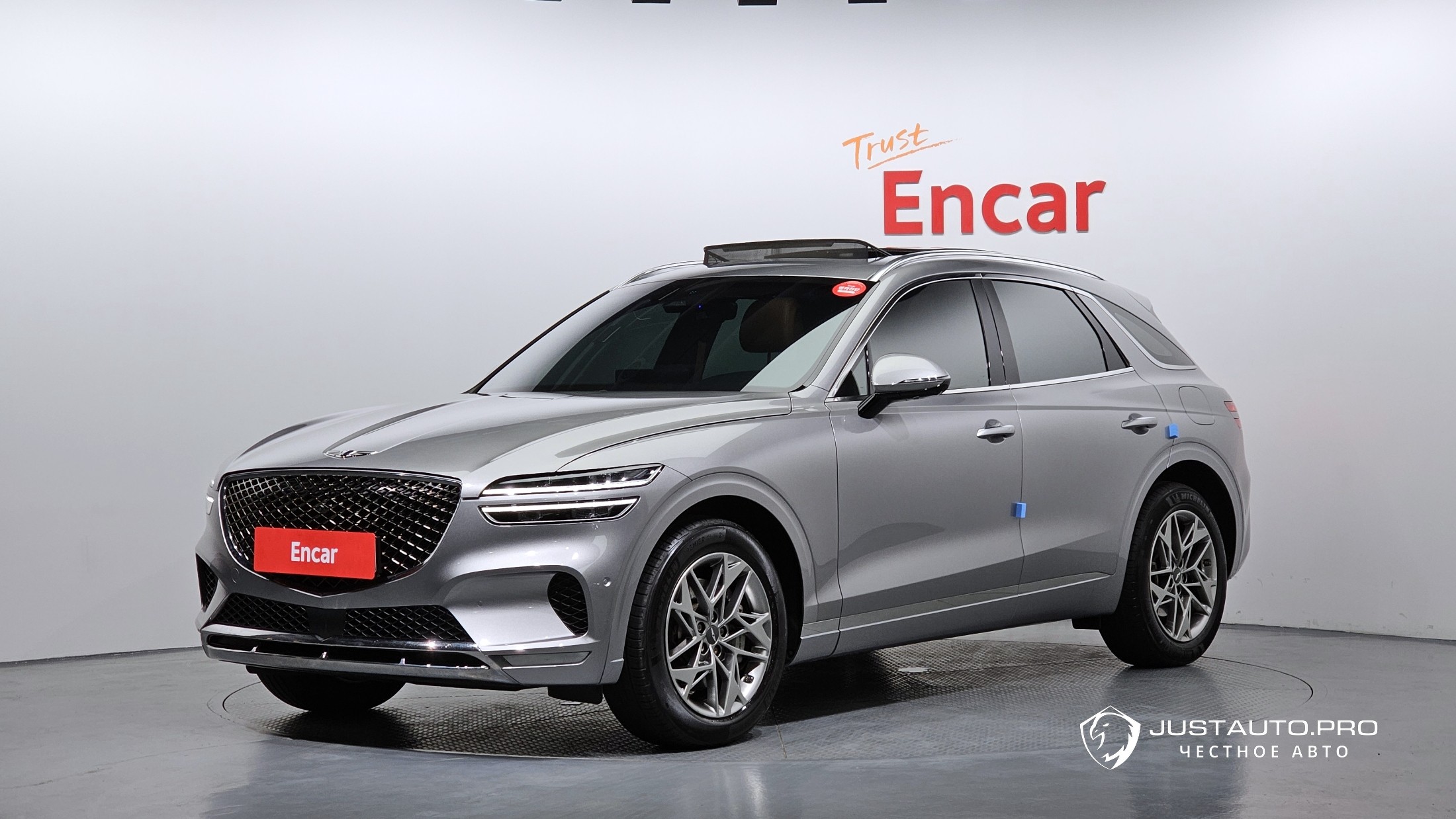 Автомобиль Genesis GV70