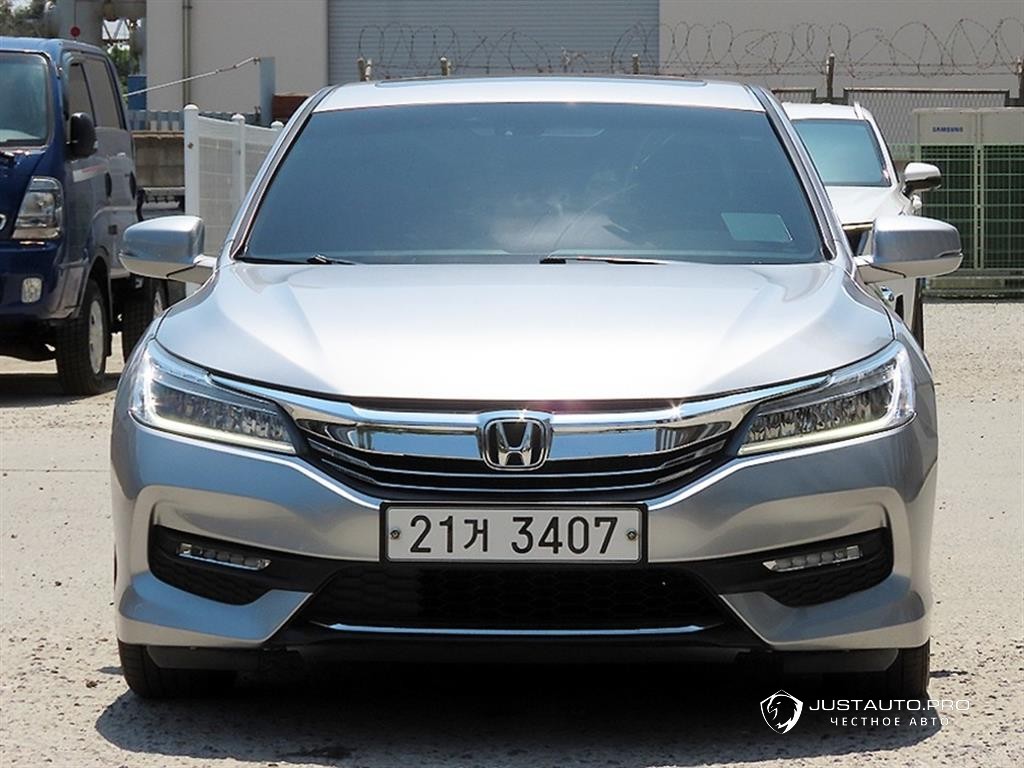 Автомобиль Honda Accord