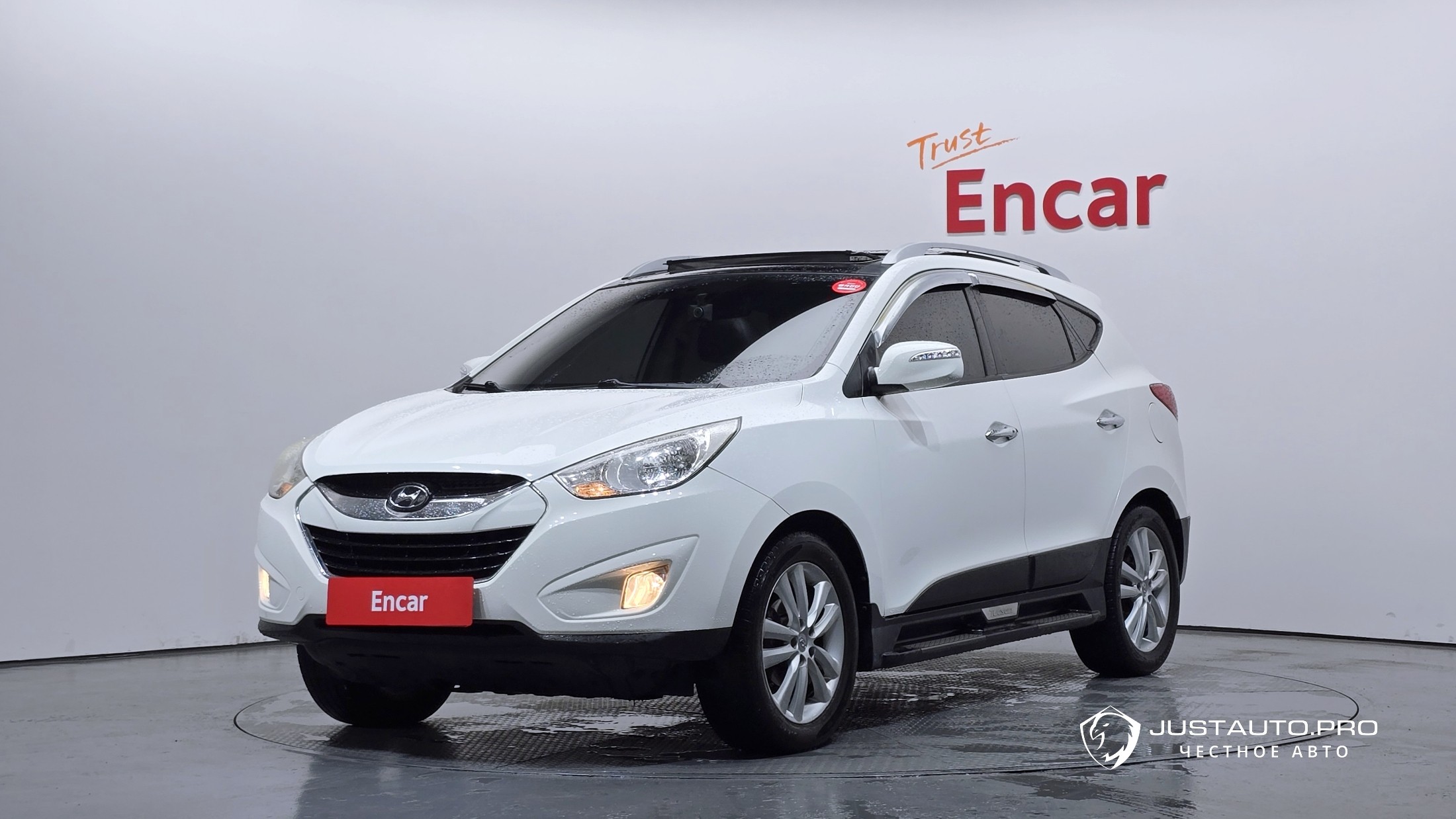 Автомобиль Hyundai Tucson
