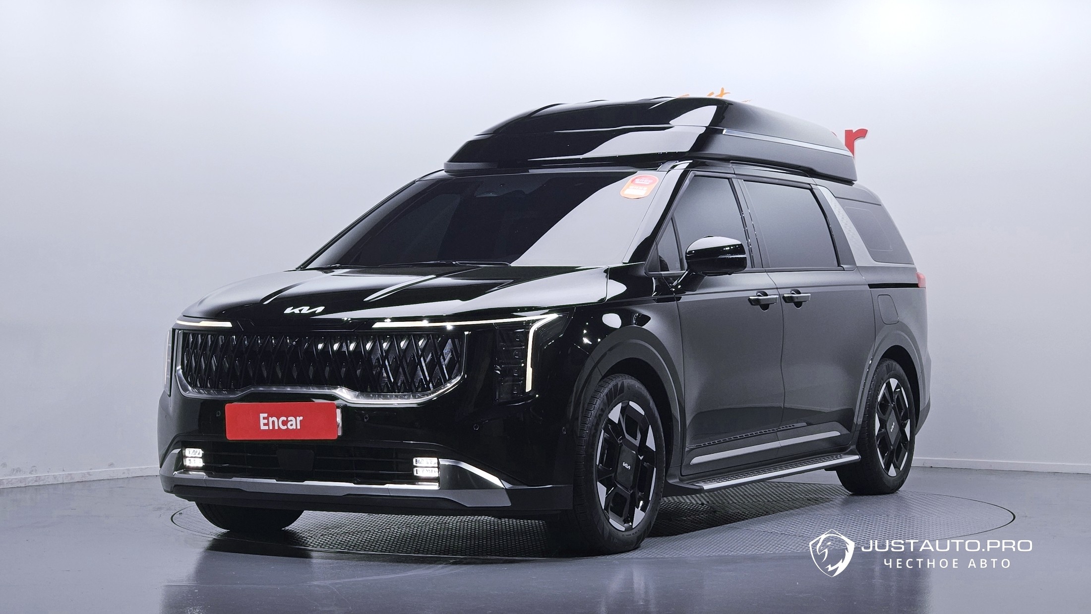 Автомобиль Kia Canival