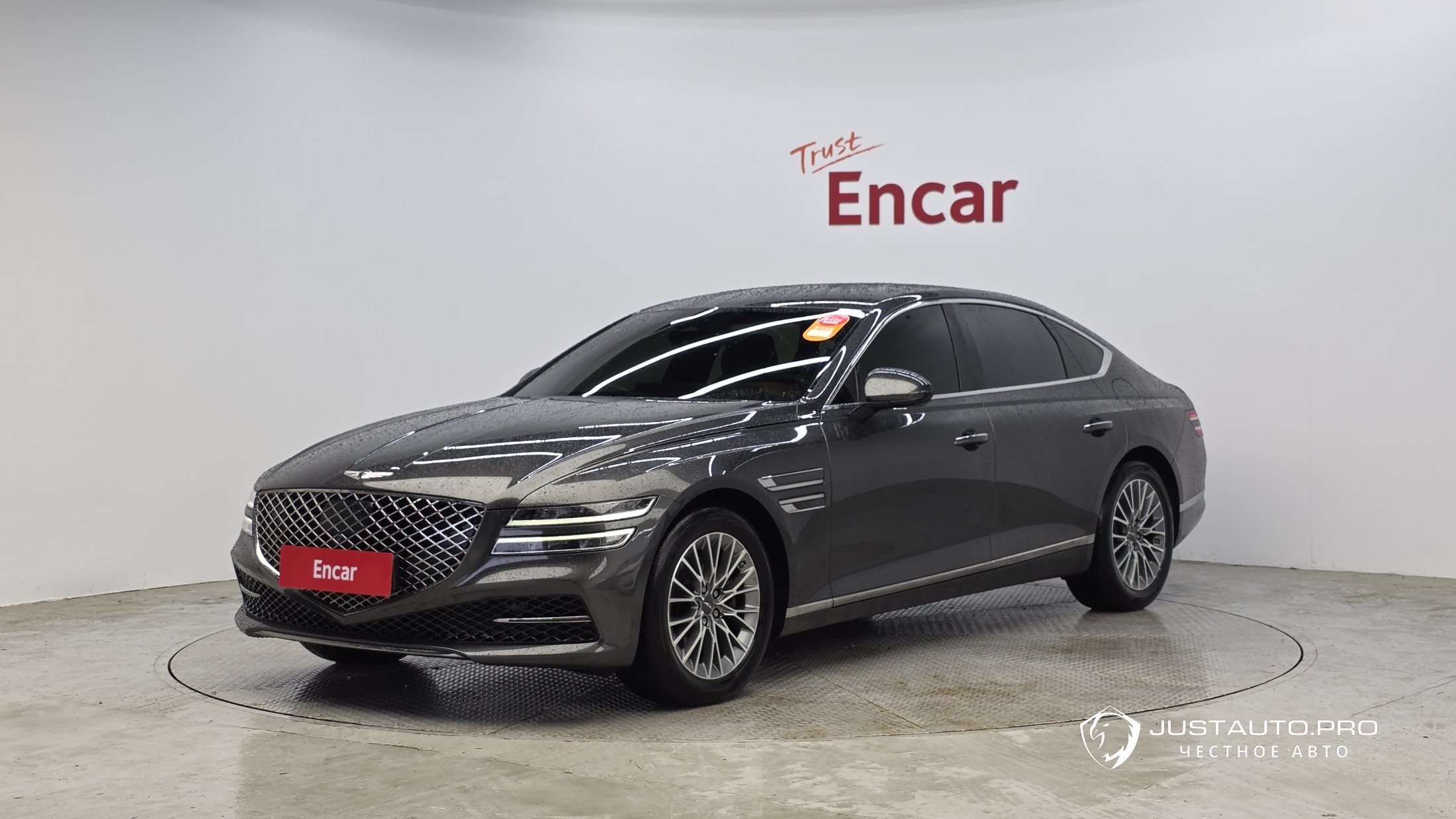 Автомобиль Genesis G80