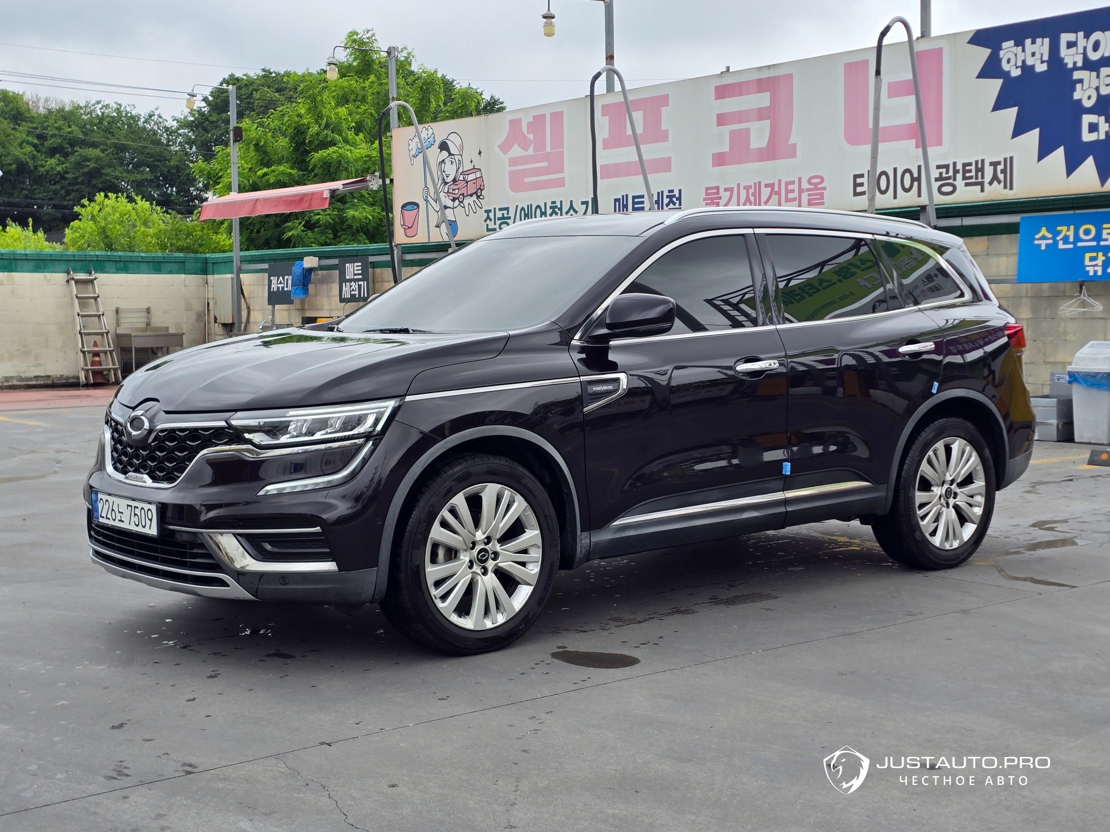 Автомобиль Renault-KoreaSamsung QM6