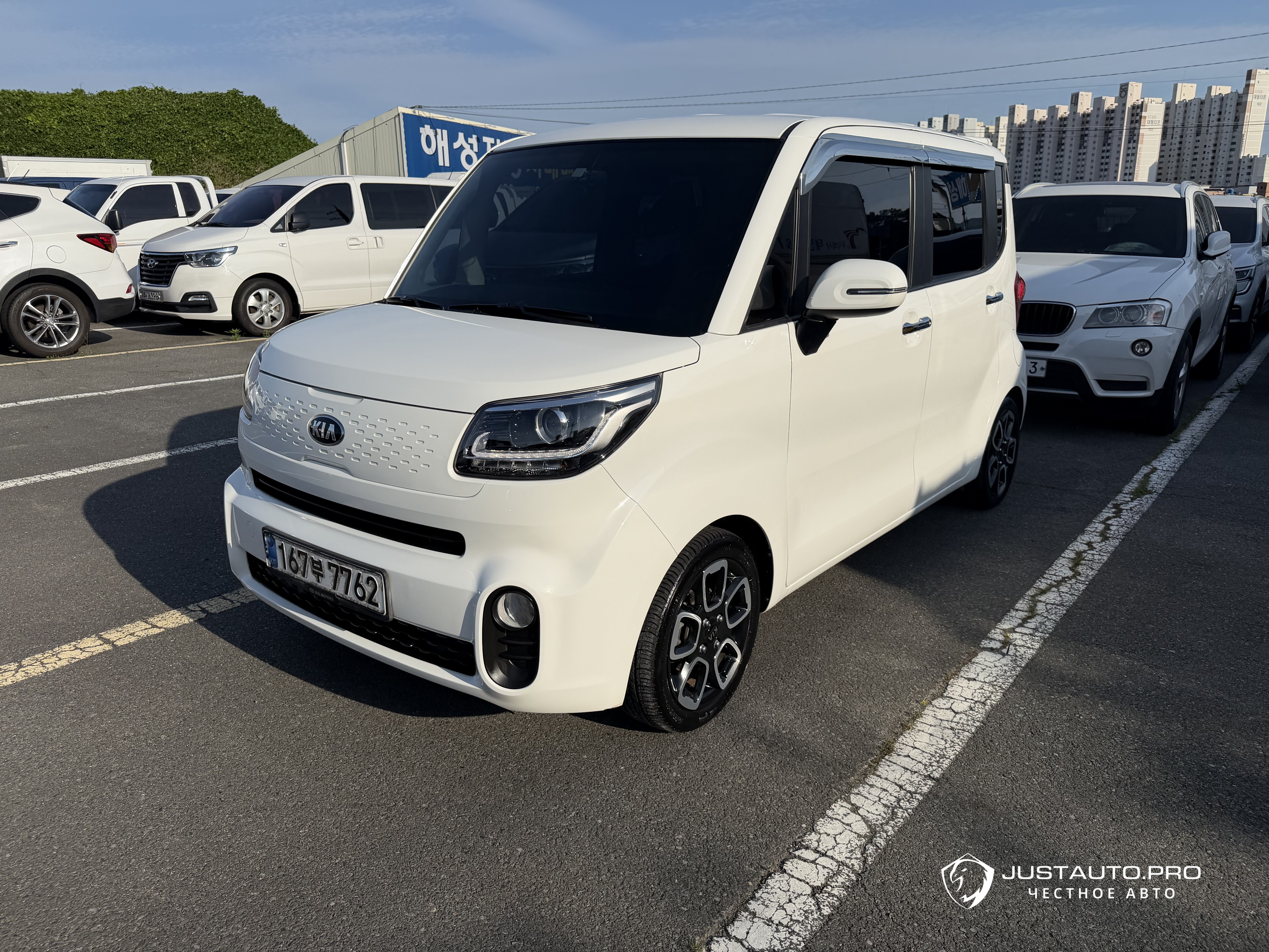 Автомобиль Kia RAY