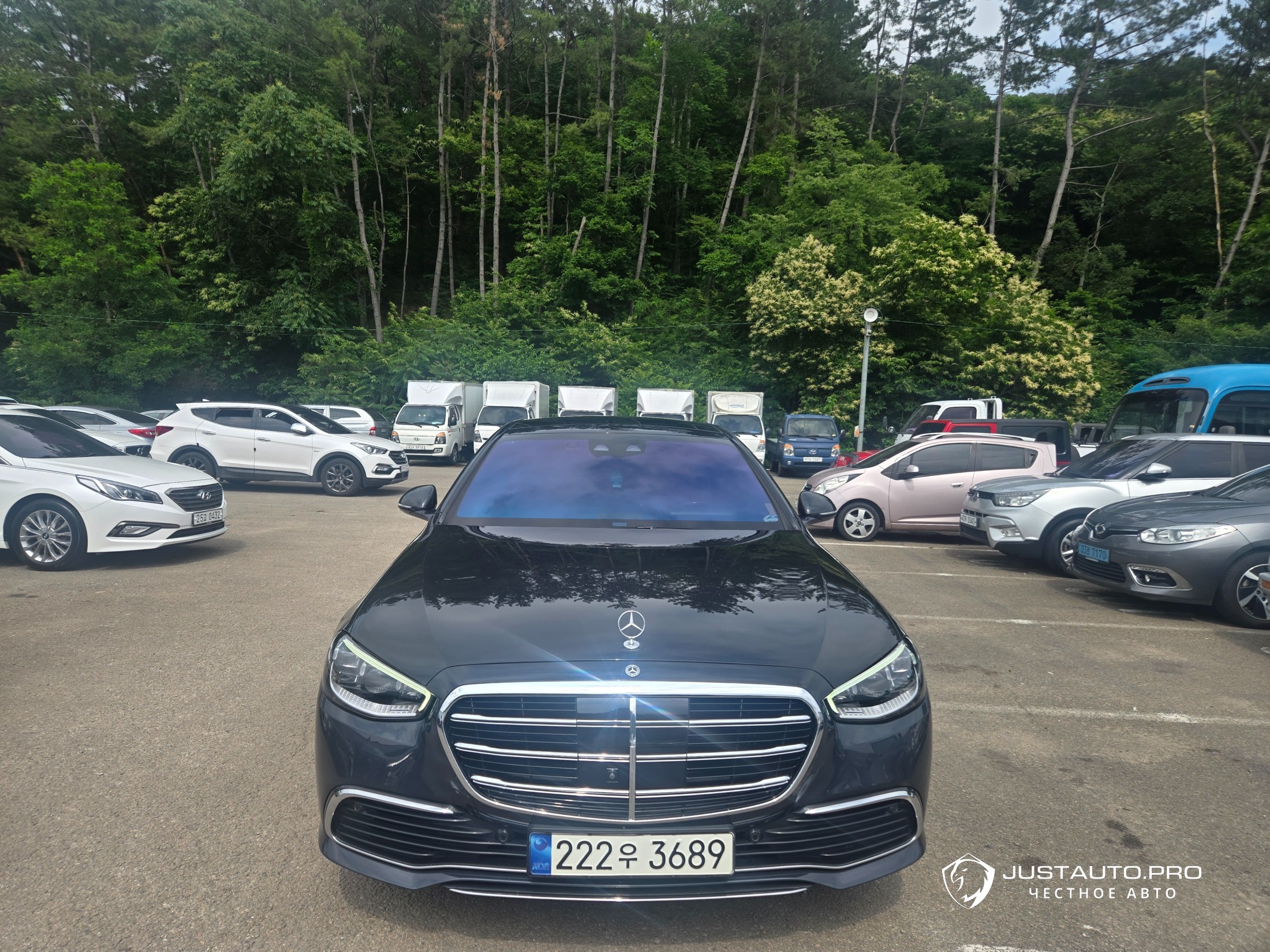 Автомобиль Mercedes-Benz S-Class