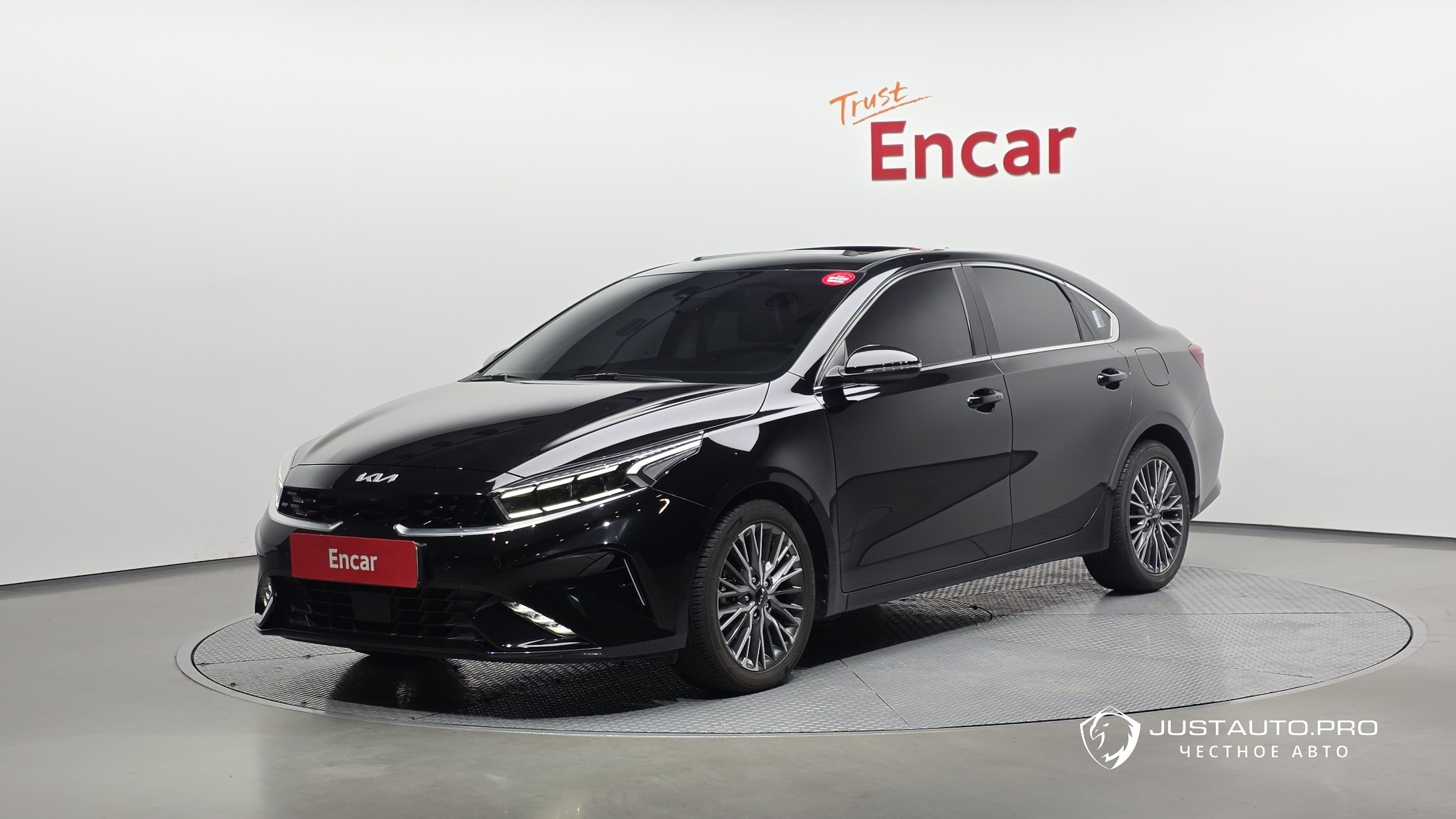 Автомобиль Kia K3
