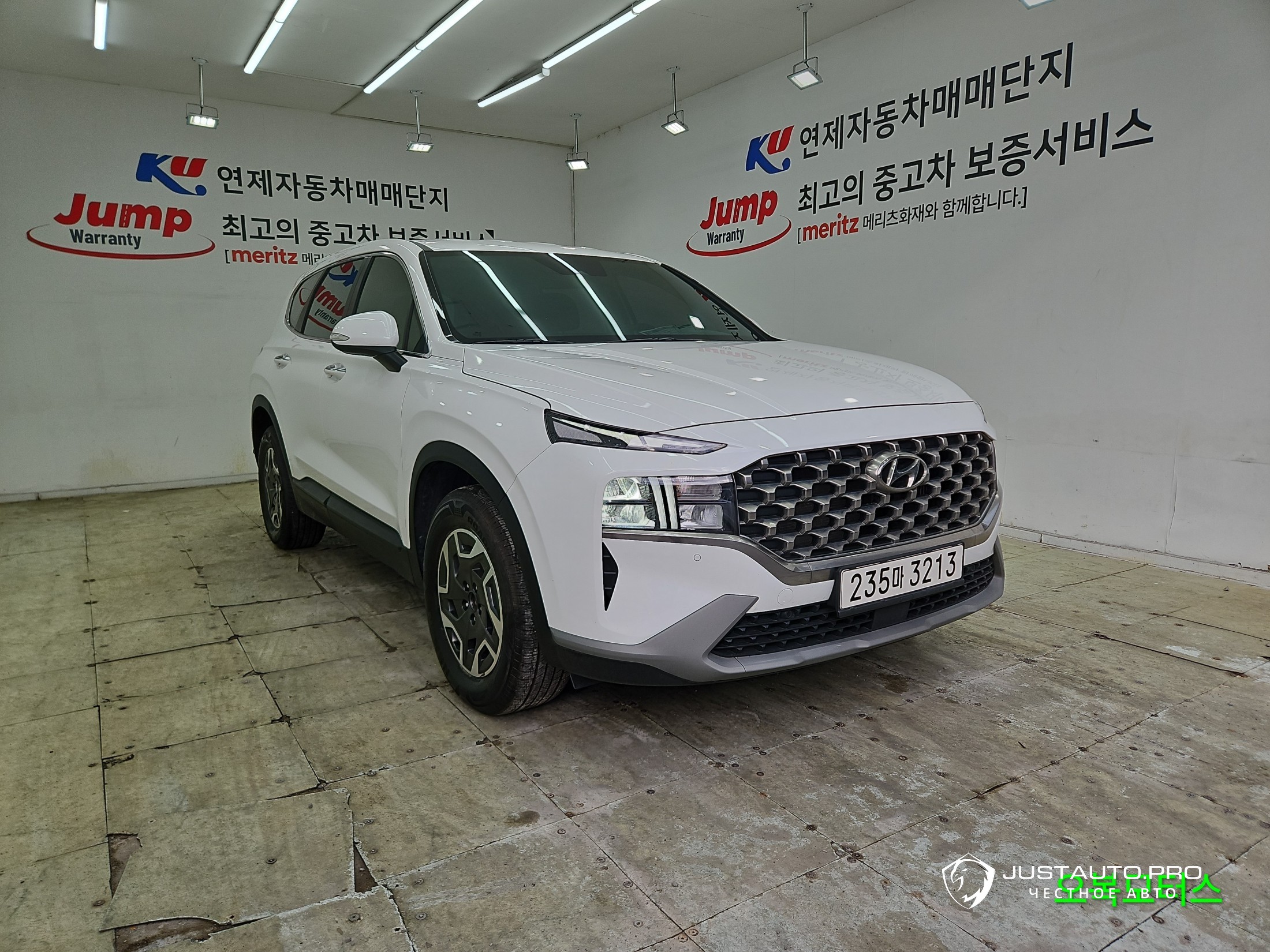 Автомобиль Hyundai Santafe