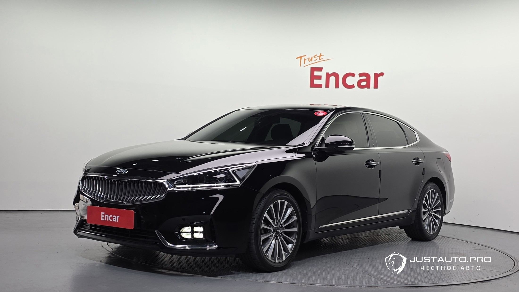 Автомобиль Kia K7