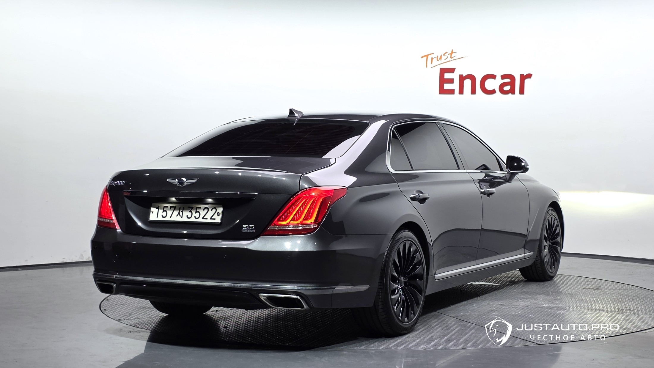 Автомобиль Genesis EQ900