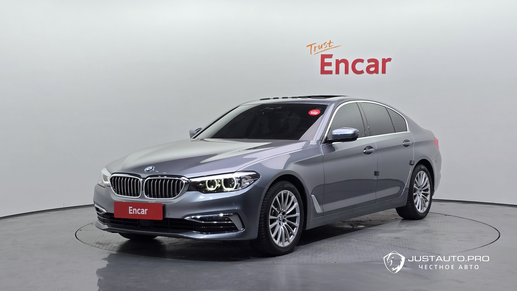 Автомобиль BMW 5-Series