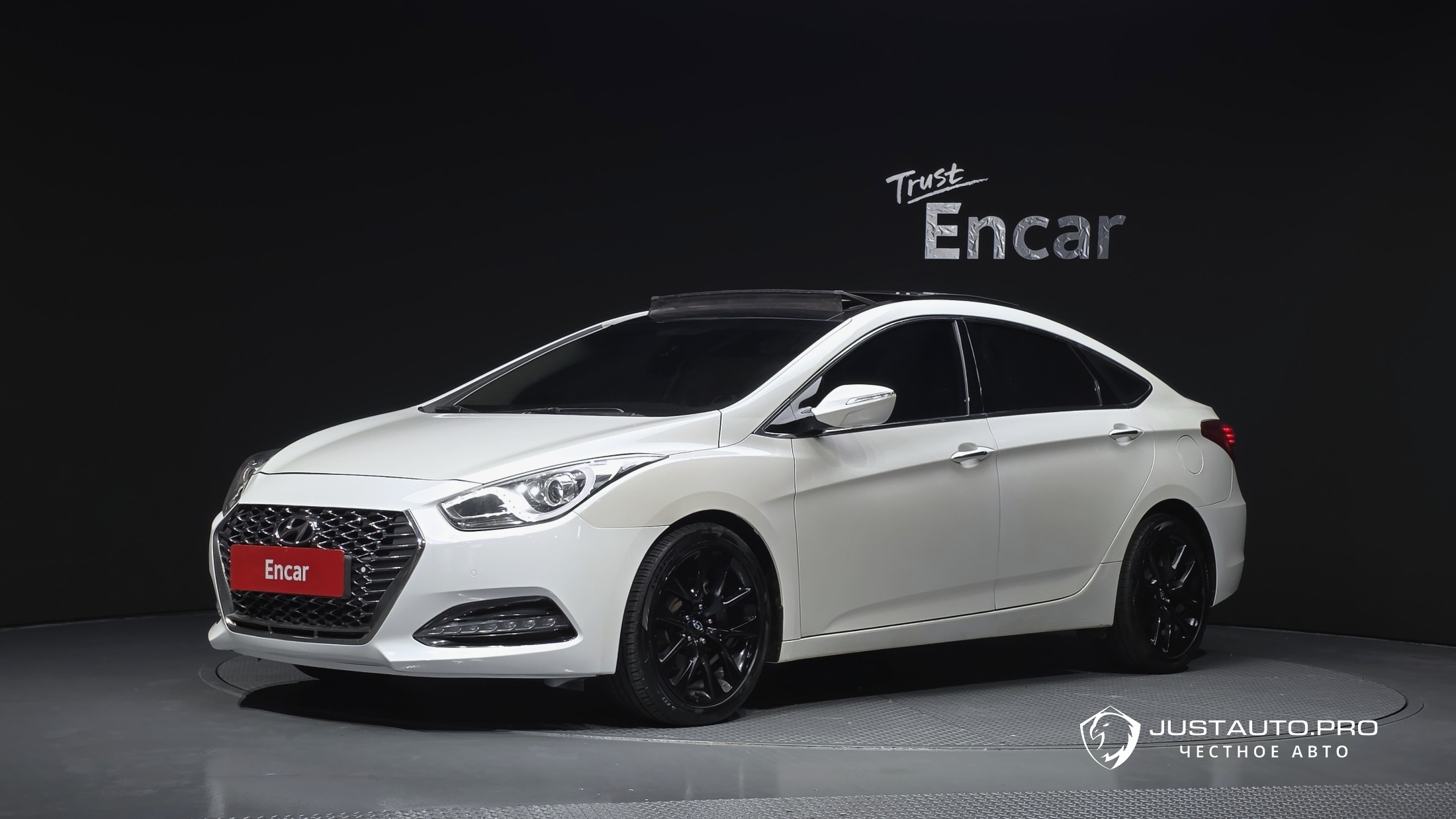 Автомобиль Hyundai i40