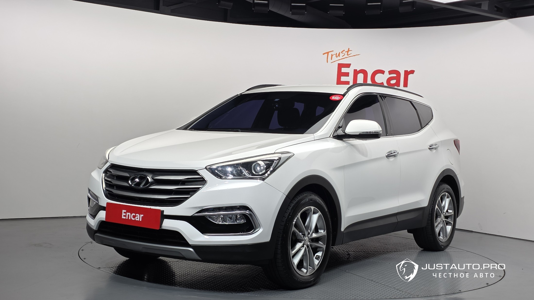 Автомобиль Hyundai Santafe
