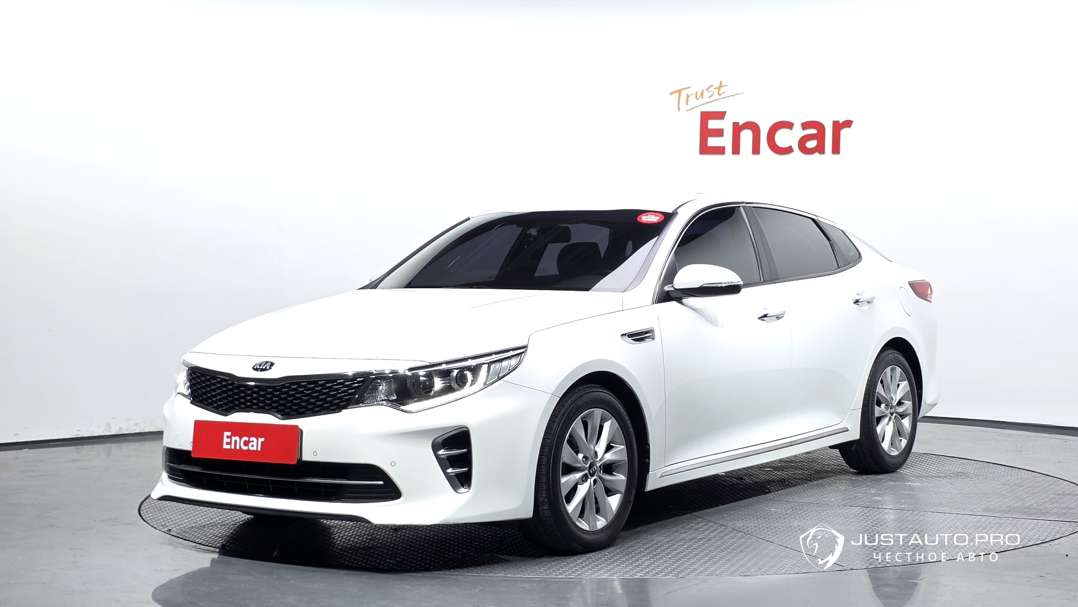 Автомобиль Kia K5