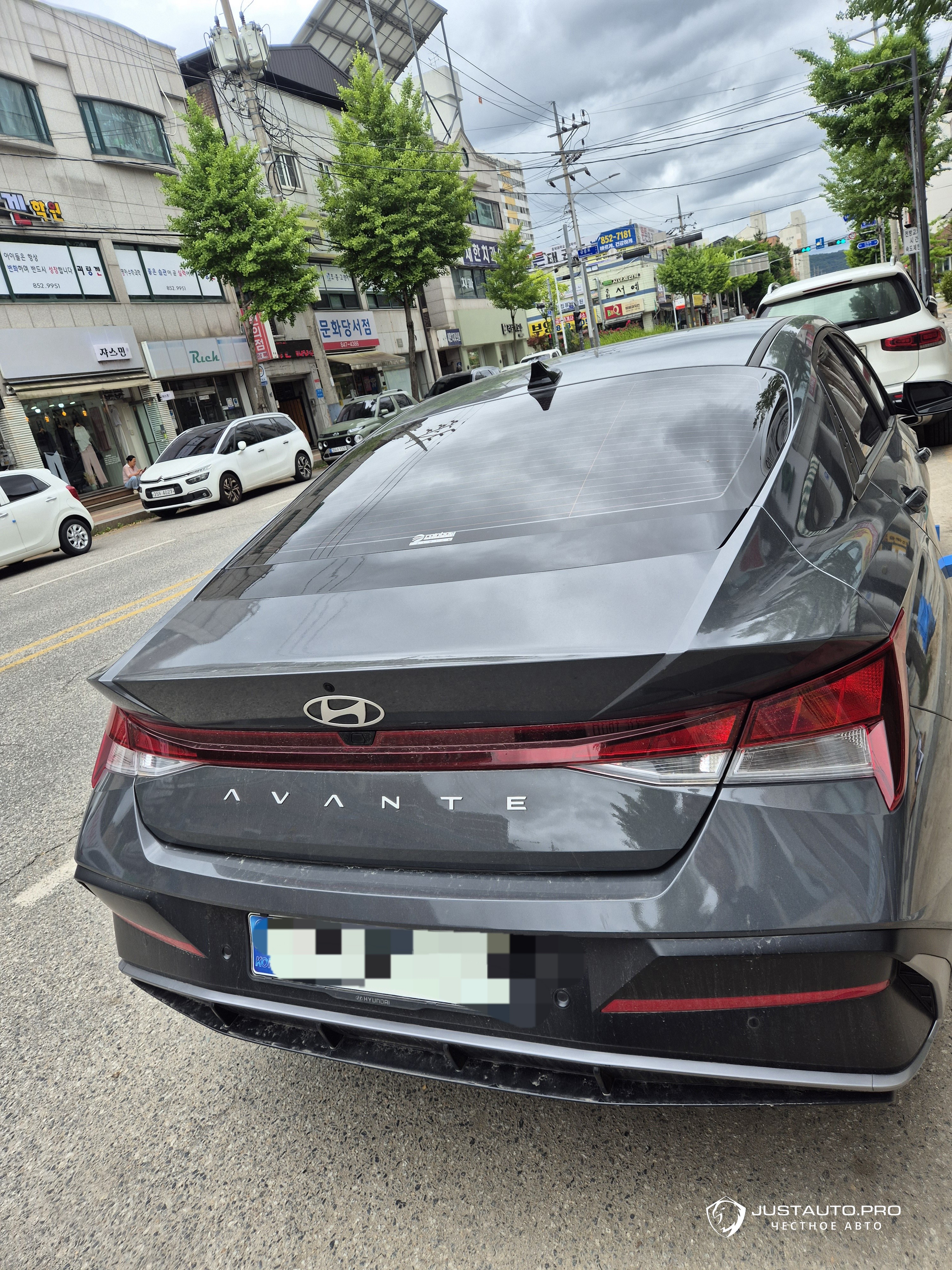 Автомобиль Hyundai AVANTE