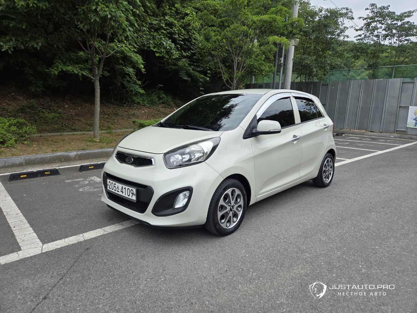 Автомобиль Kia morning