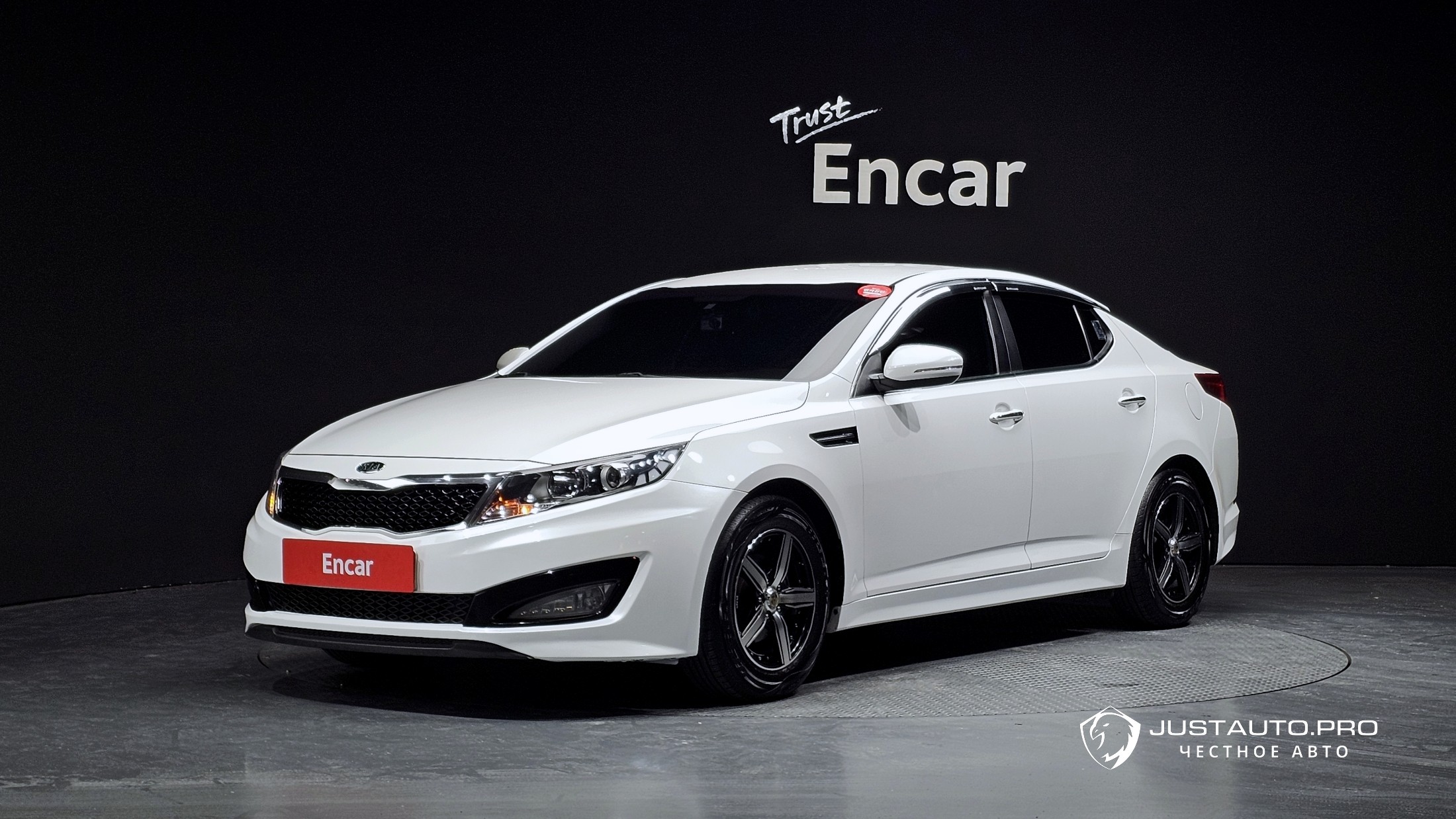 Автомобиль Kia K5
